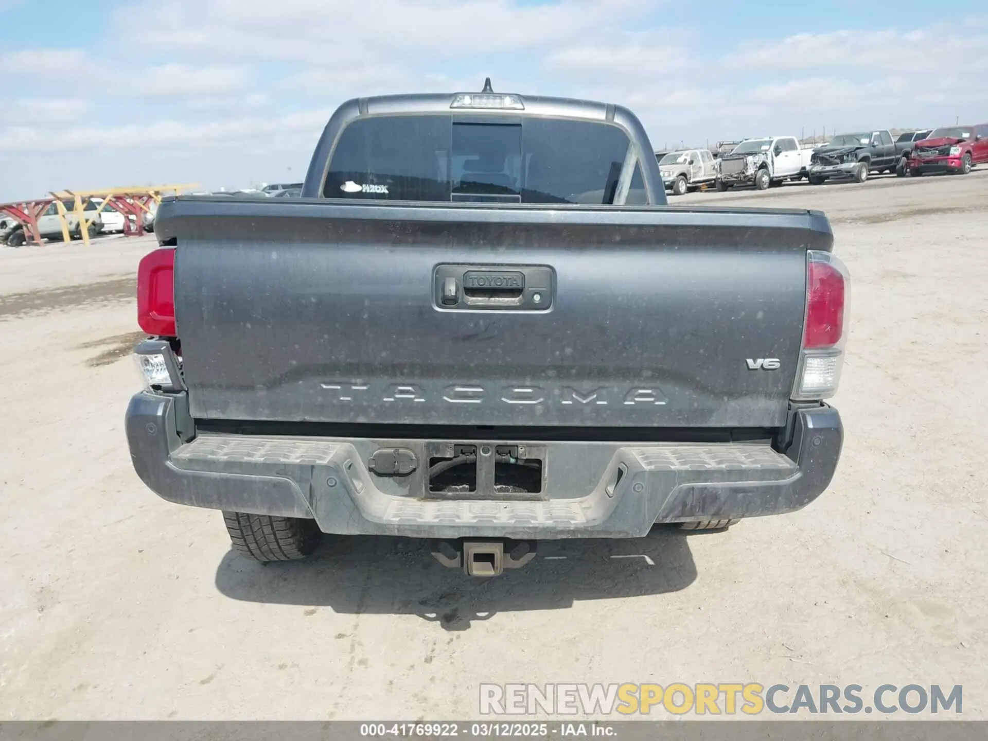 16 Photograph of a damaged car 3TMCZ5AN4MM387519 TOYOTA TACOMA 2021
