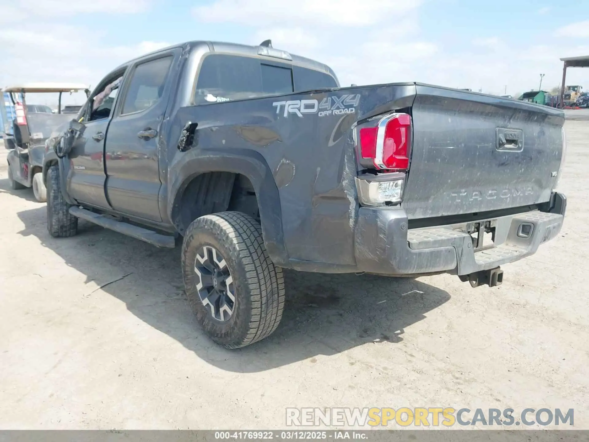 3 Photograph of a damaged car 3TMCZ5AN4MM387519 TOYOTA TACOMA 2021