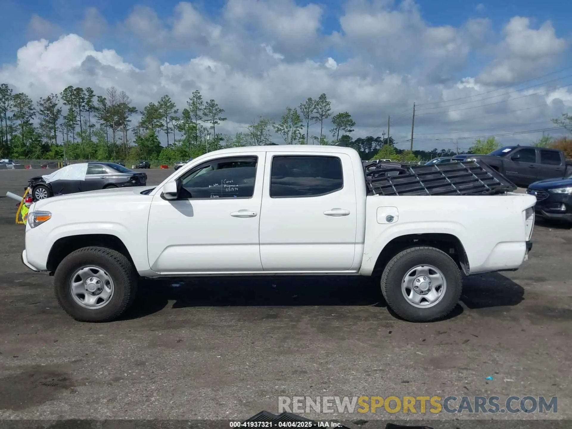 14 Фотография поврежденного автомобиля 3TMCZ5AN4MM418705 TOYOTA TACOMA 2021