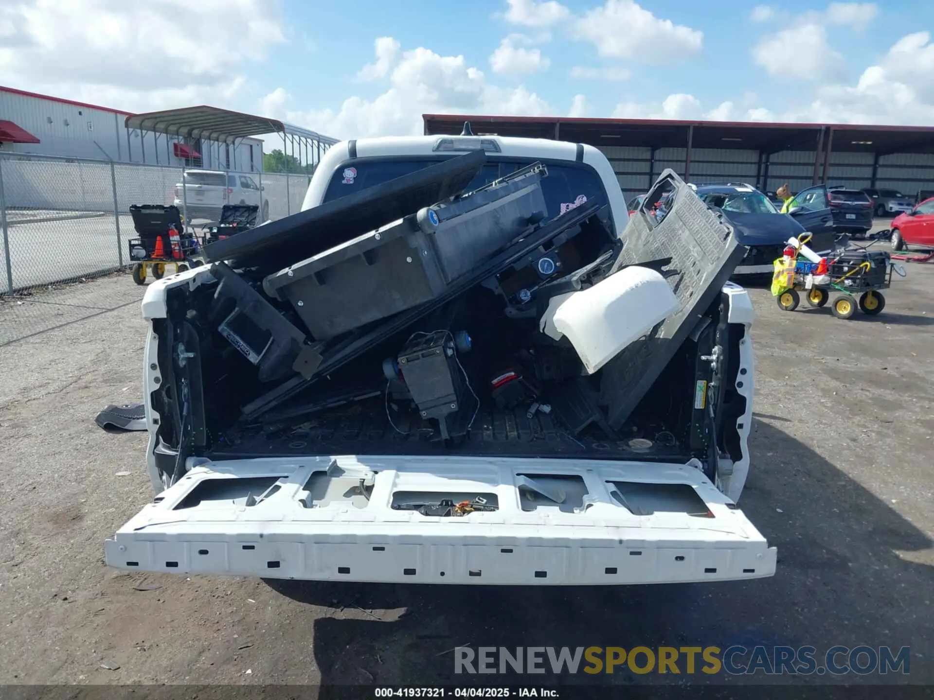16 Фотография поврежденного автомобиля 3TMCZ5AN4MM418705 TOYOTA TACOMA 2021