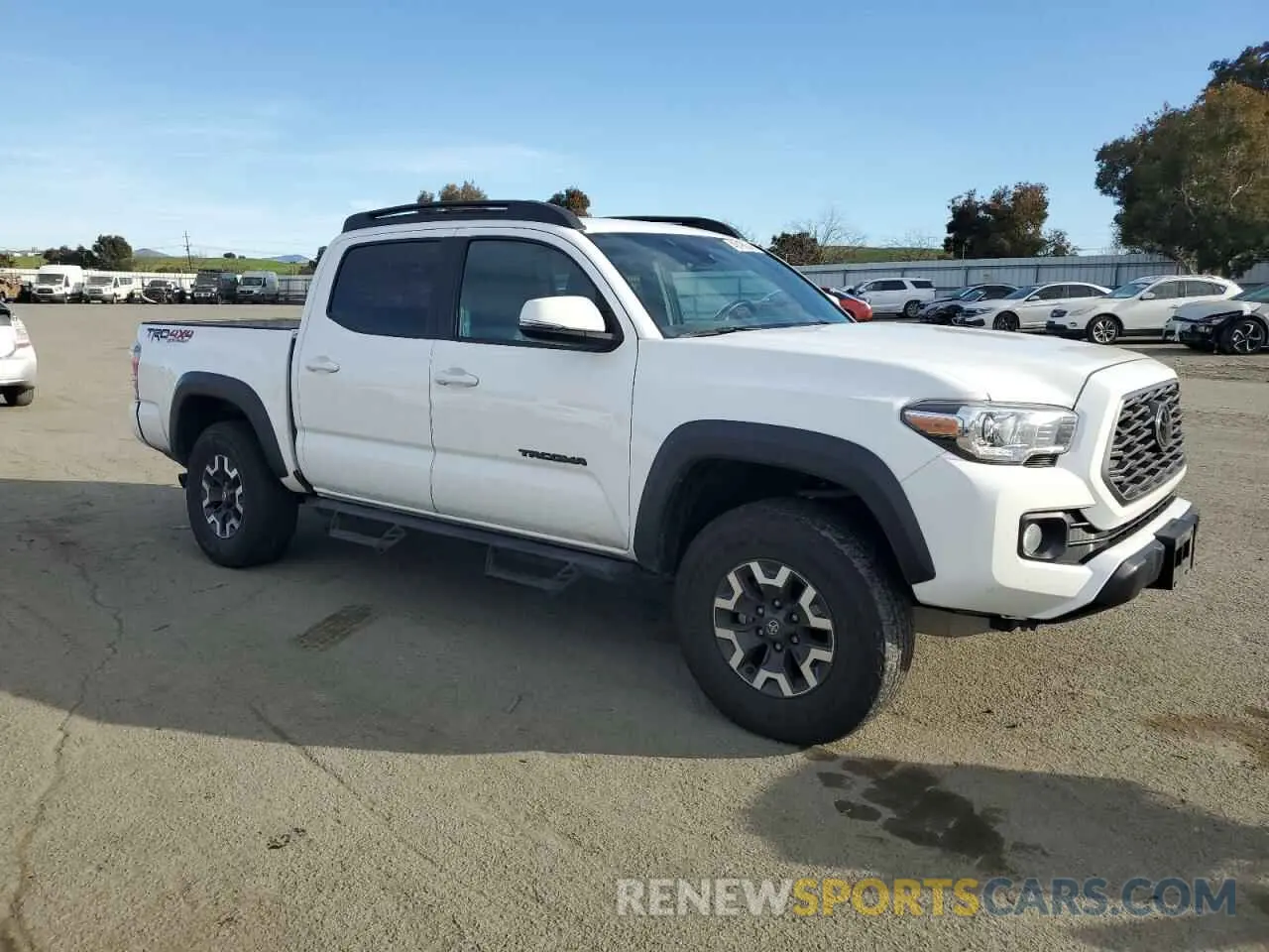 4 Photograph of a damaged car 3TMCZ5AN5MM378053 TOYOTA TACOMA 2021
