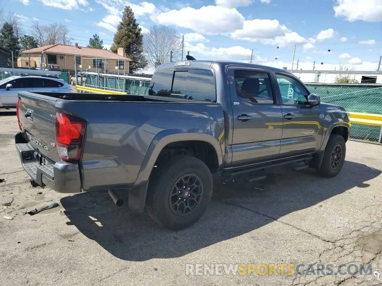3 Фотография поврежденного автомобиля 3TMCZ5AN5MM380966 TOYOTA TACOMA 2021
