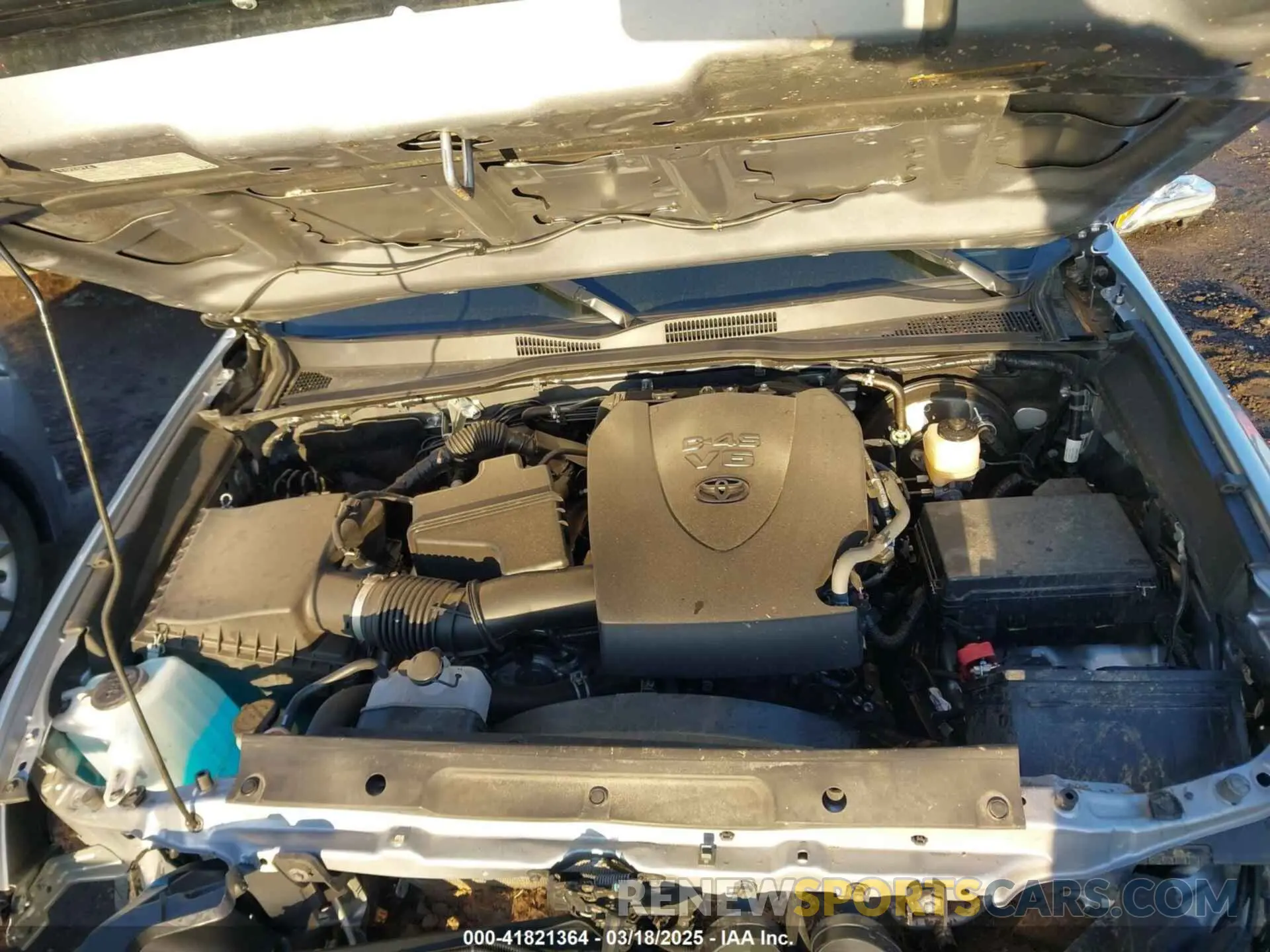 10 Photograph of a damaged car 3TMCZ5AN5MM386394 TOYOTA TACOMA 2021