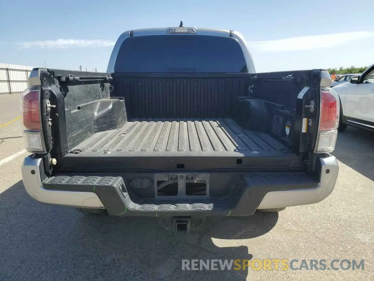 6 Фотография поврежденного автомобиля 3TMCZ5AN5MM412301 TOYOTA TACOMA 2021