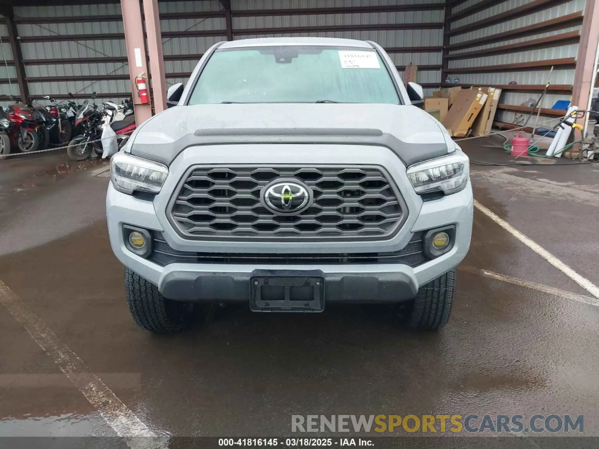 11 Photograph of a damaged car 3TMCZ5AN5MM416056 TOYOTA TACOMA 2021