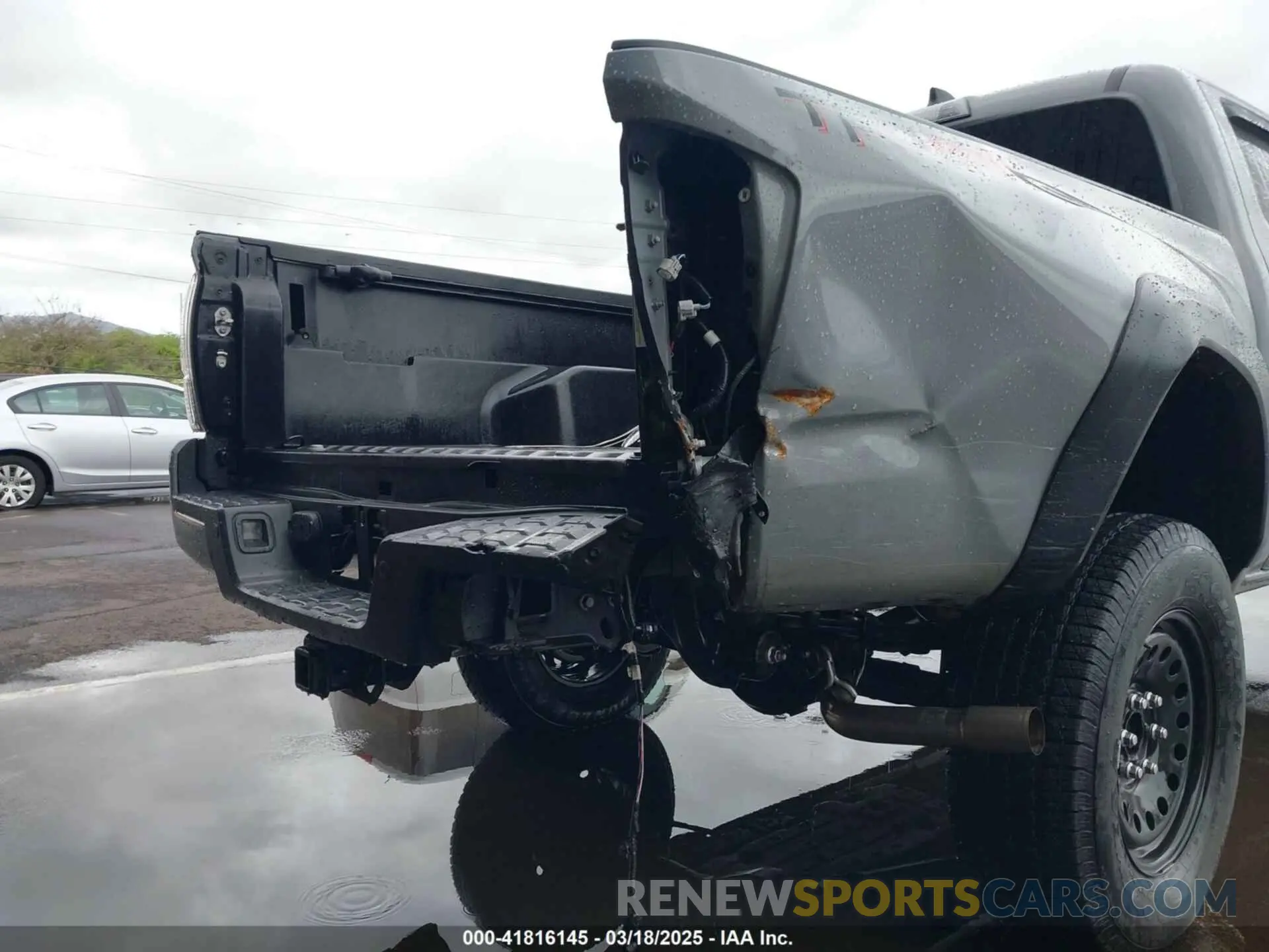 6 Photograph of a damaged car 3TMCZ5AN5MM416056 TOYOTA TACOMA 2021