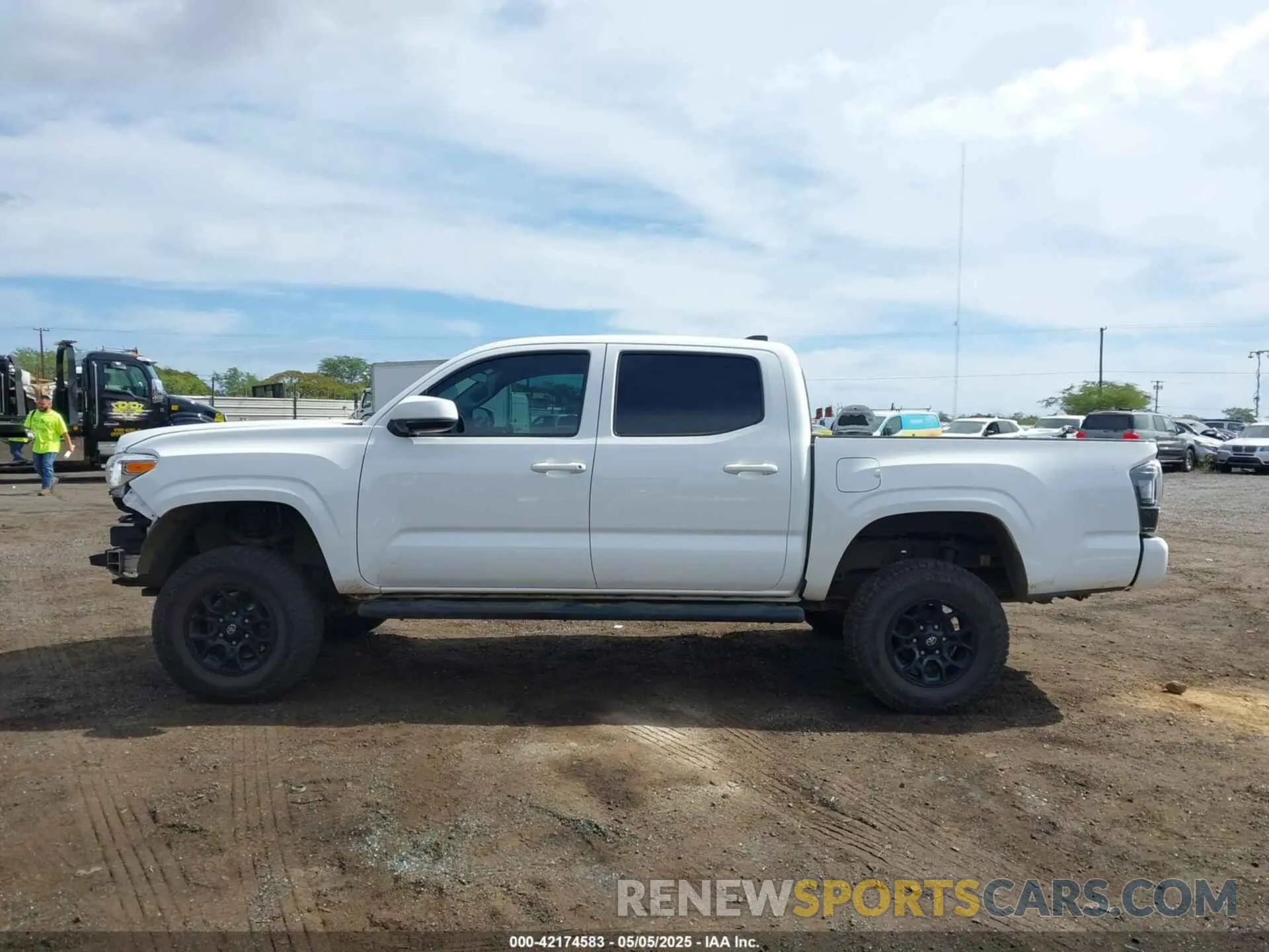 15 Photograph of a damaged car 3TMCZ5AN6MM389742 TOYOTA TACOMA 2021