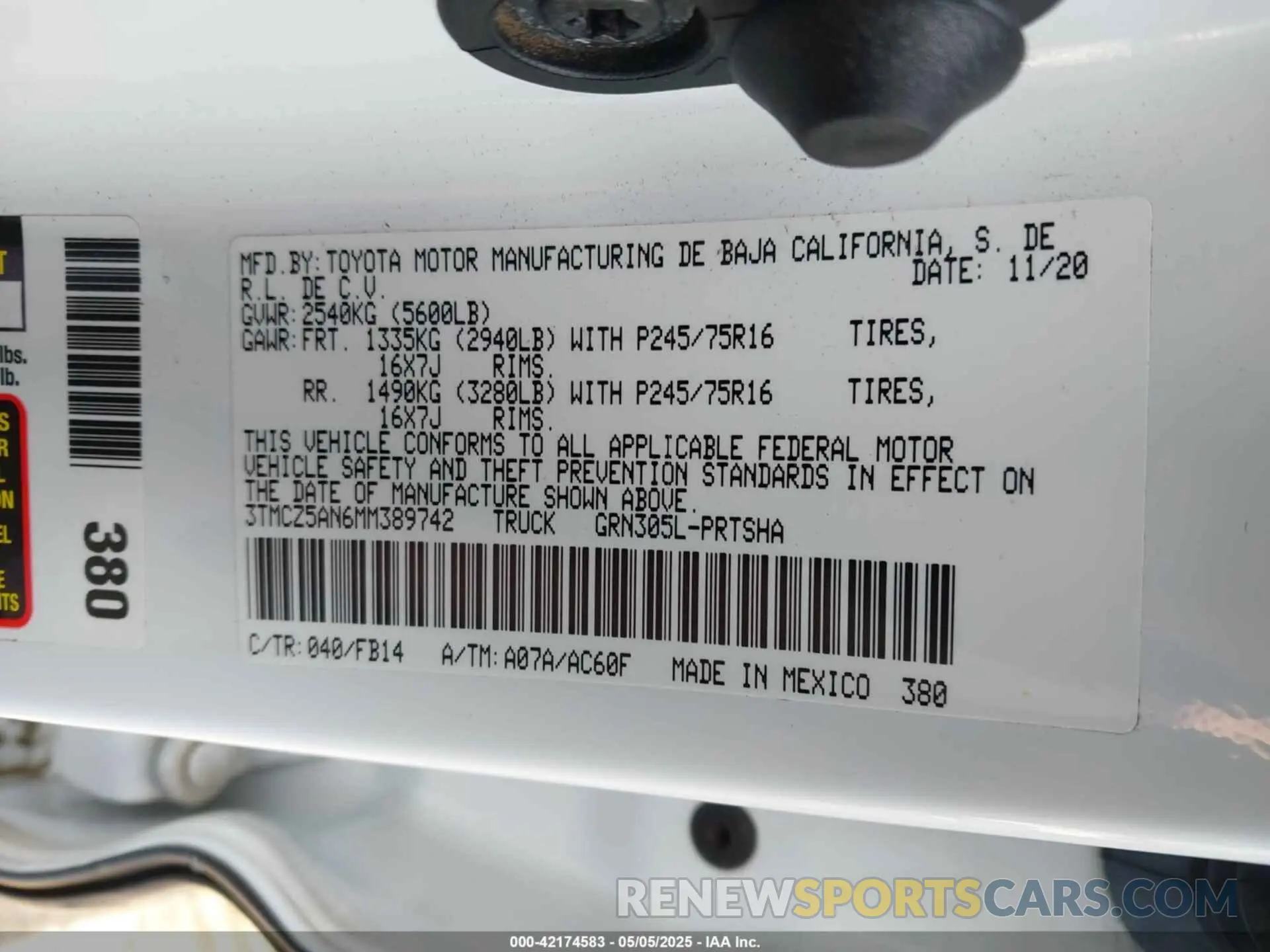 9 Photograph of a damaged car 3TMCZ5AN6MM389742 TOYOTA TACOMA 2021