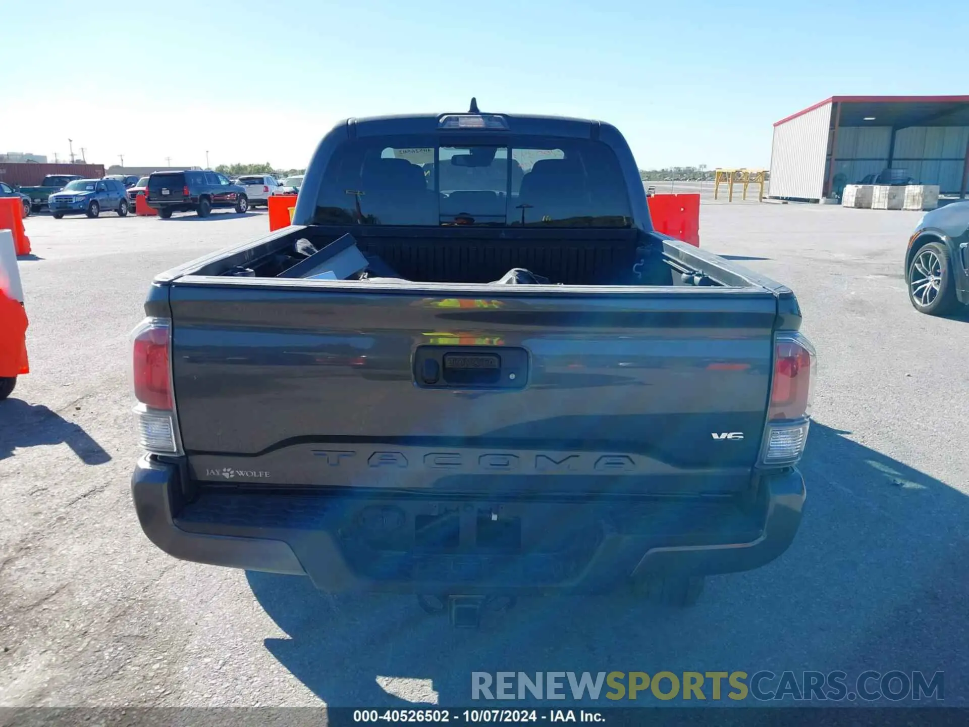 15 Photograph of a damaged car 3TMCZ5AN6MM392933 TOYOTA TACOMA 2021