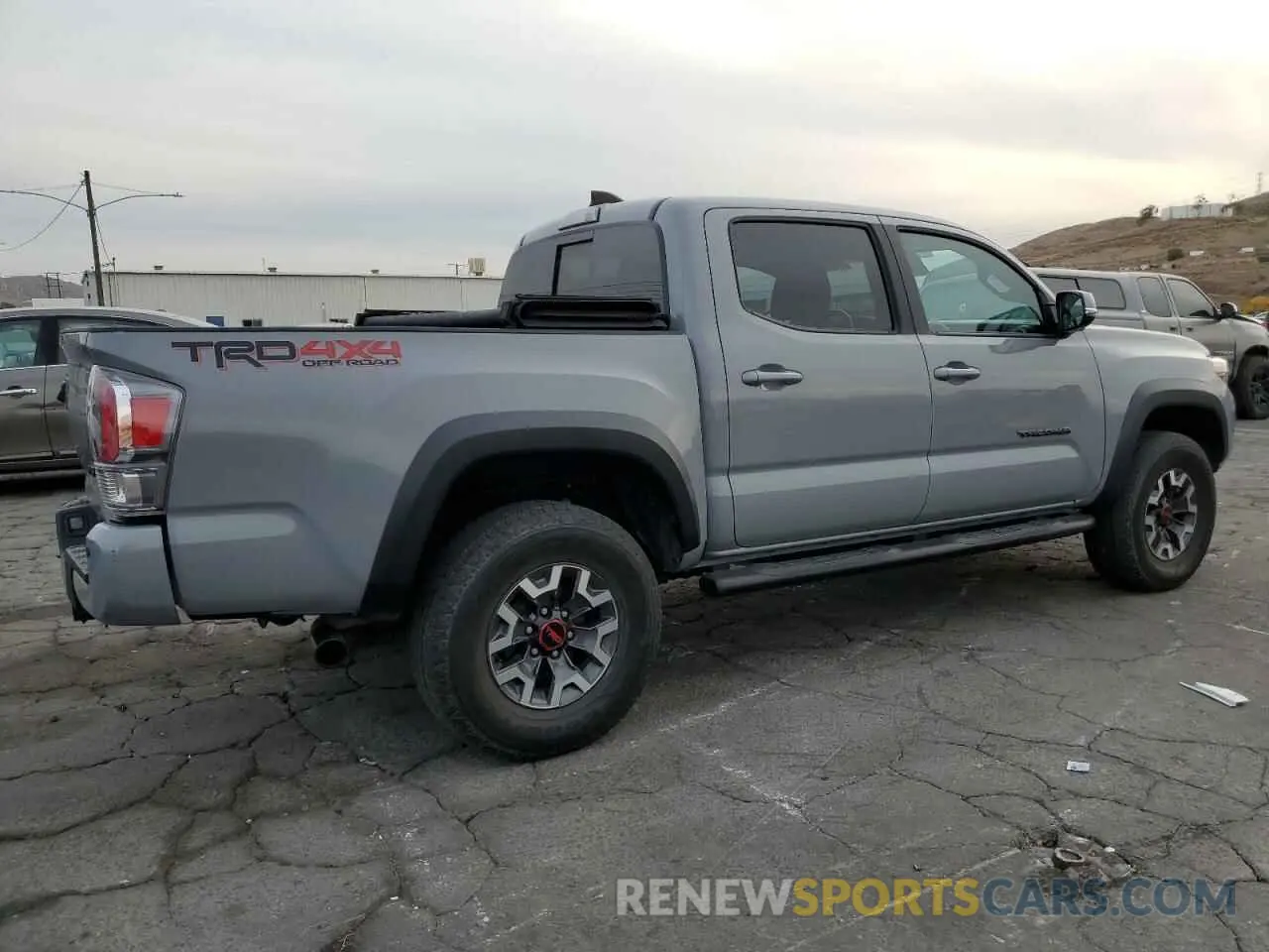3 Фотография поврежденного автомобиля 3TMCZ5AN6MM430712 TOYOTA TACOMA 2021