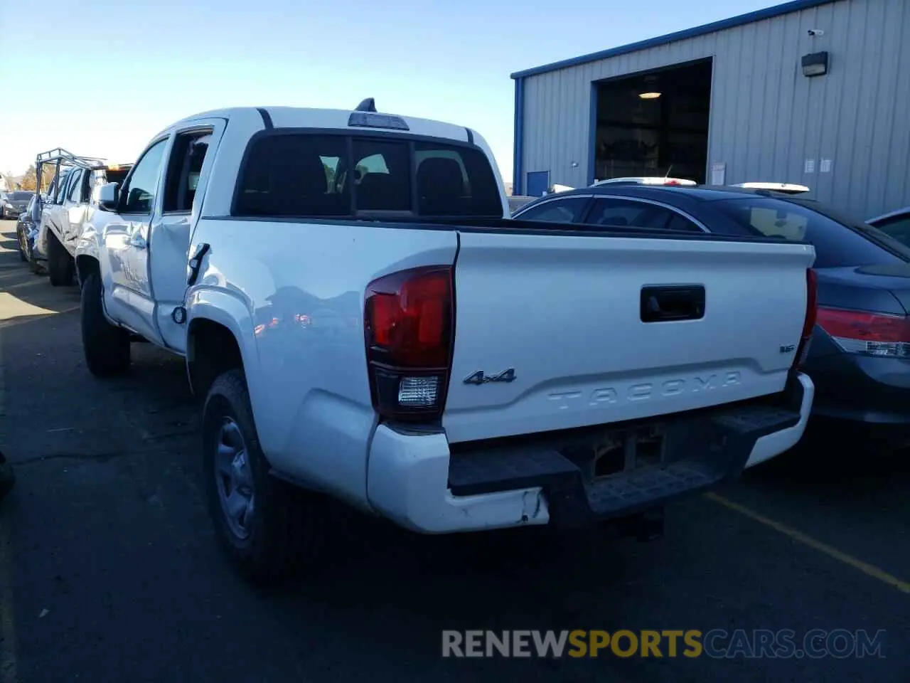 2 Photograph of a damaged car 3TMCZ5AN6MM433481 TOYOTA TACOMA 2021