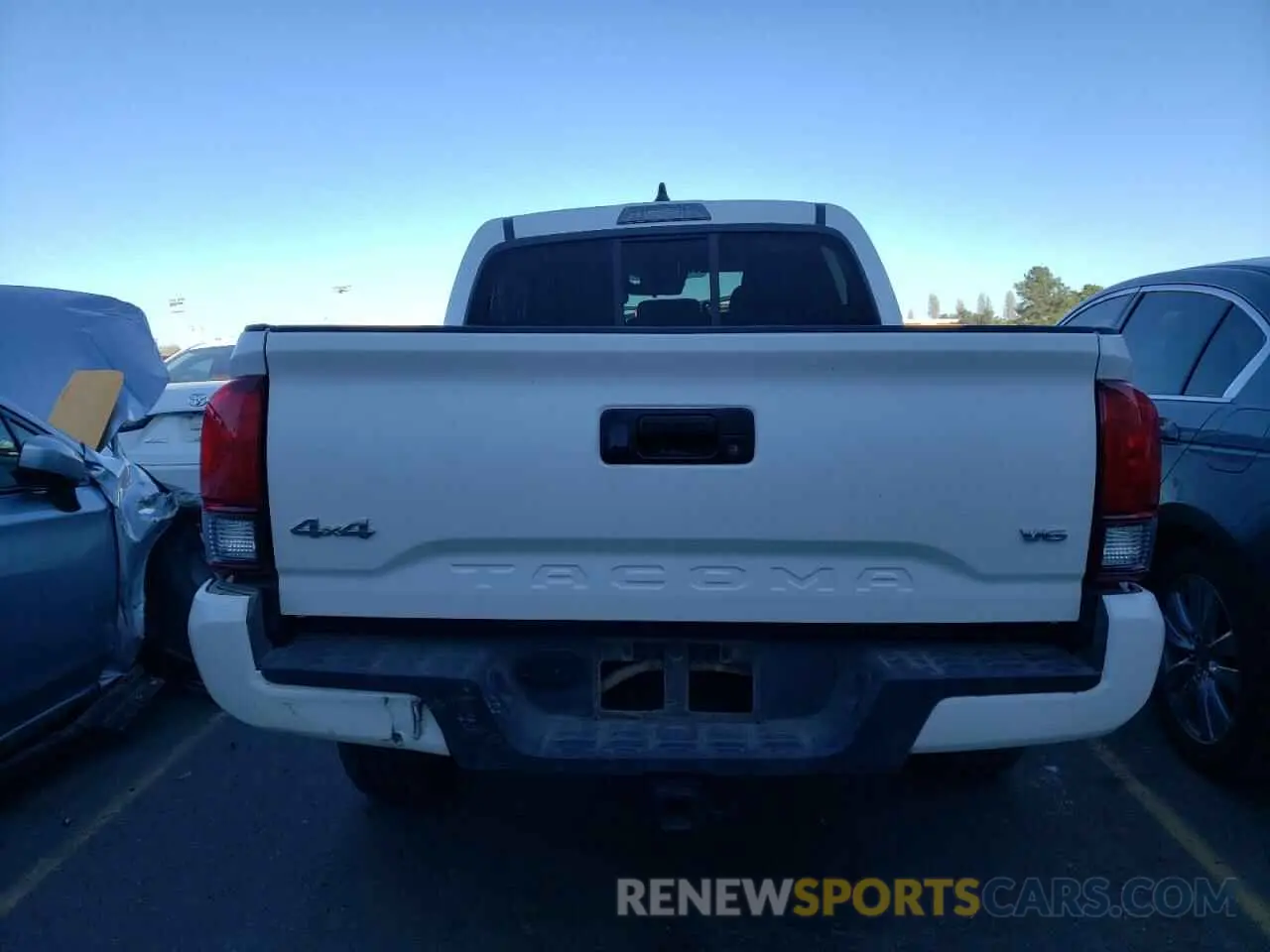 6 Photograph of a damaged car 3TMCZ5AN6MM433481 TOYOTA TACOMA 2021