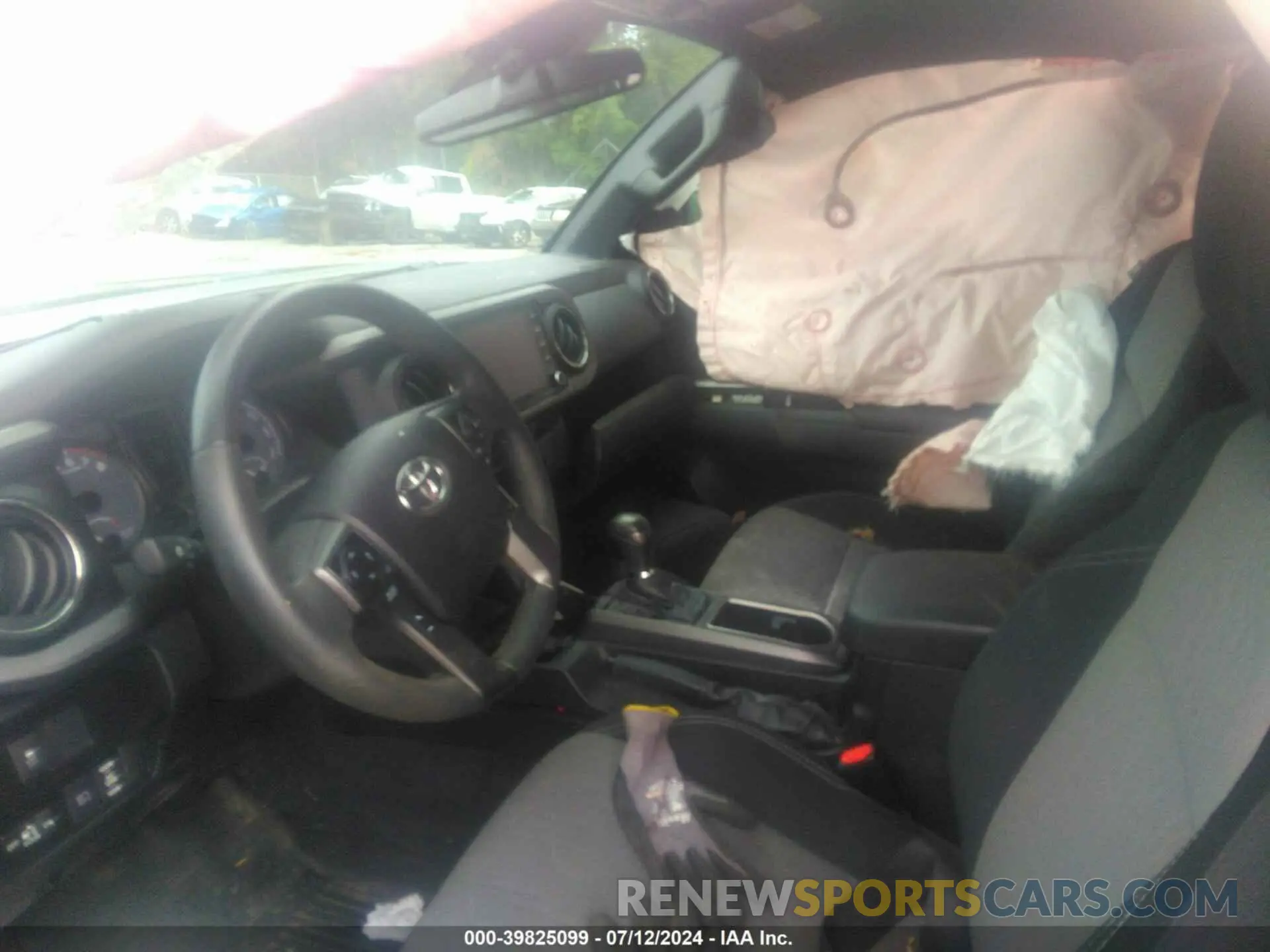 5 Photograph of a damaged car 3TMCZ5AN6MM437370 TOYOTA TACOMA 2021