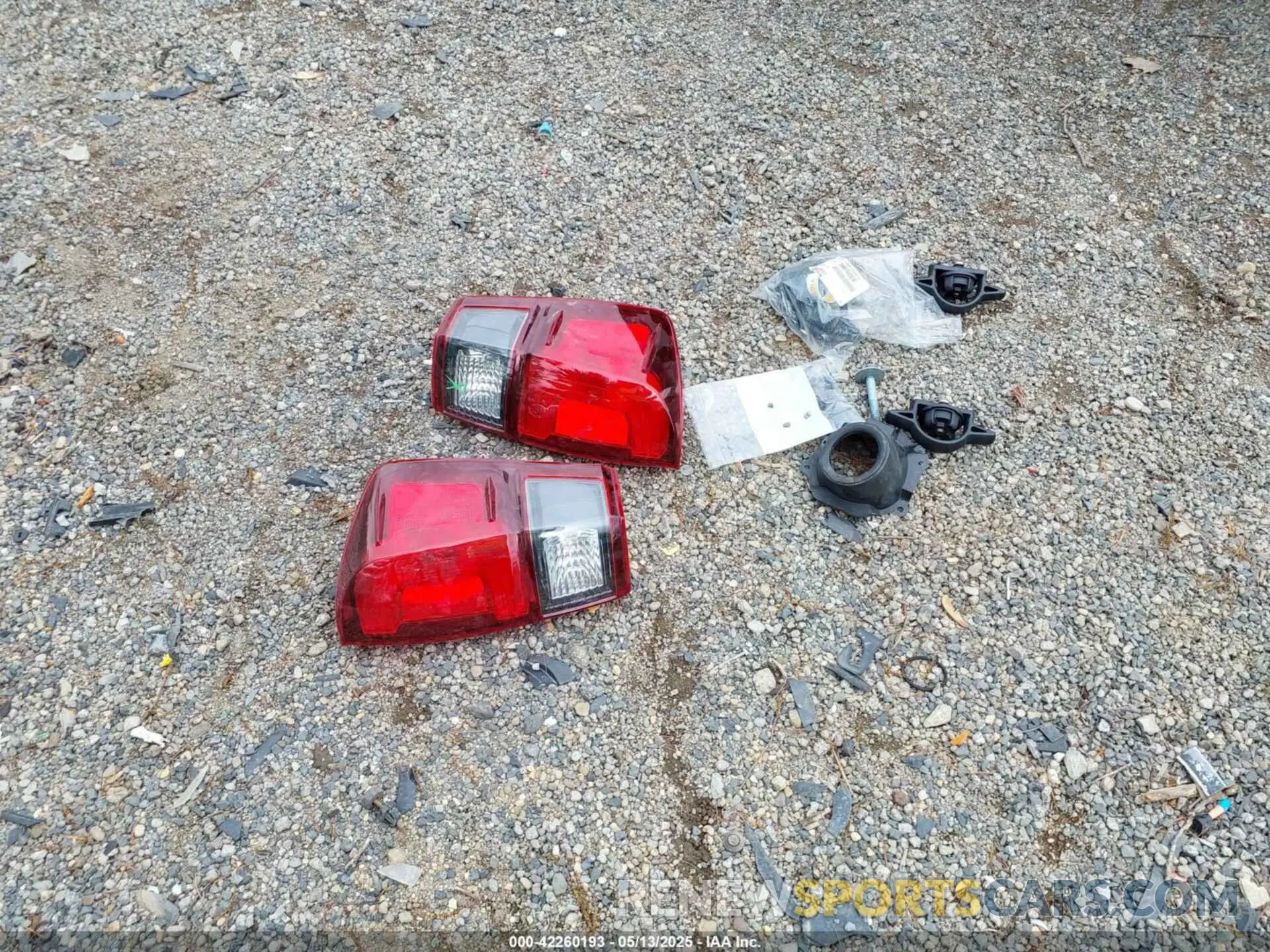 12 Photograph of a damaged car 3TMCZ5AN6MM444433 TOYOTA TACOMA 2021