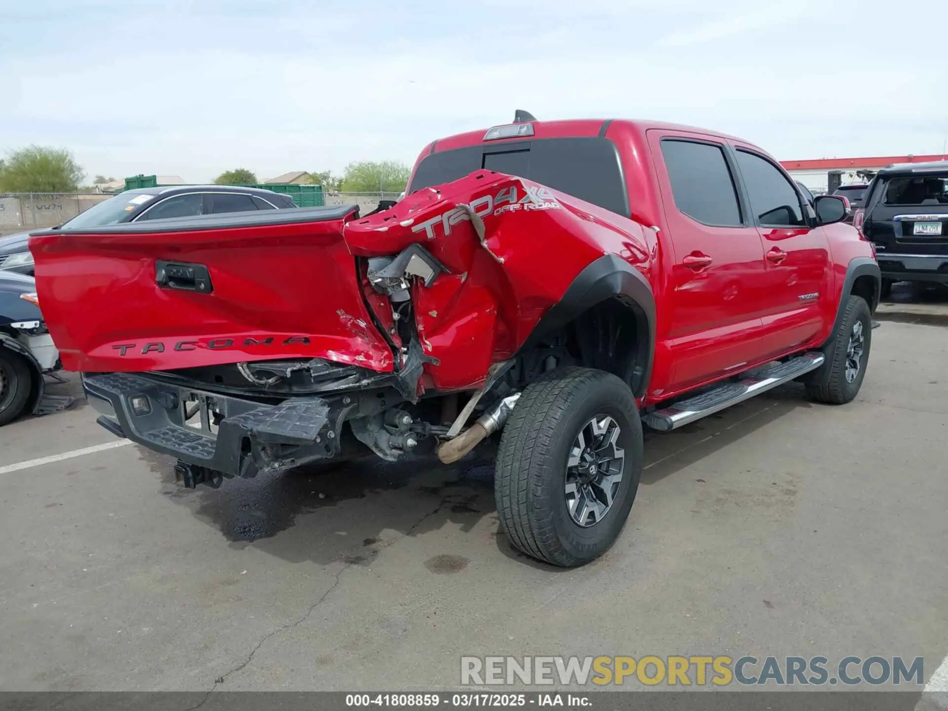 4 Photograph of a damaged car 3TMCZ5AN7MM433098 TOYOTA TACOMA 2021