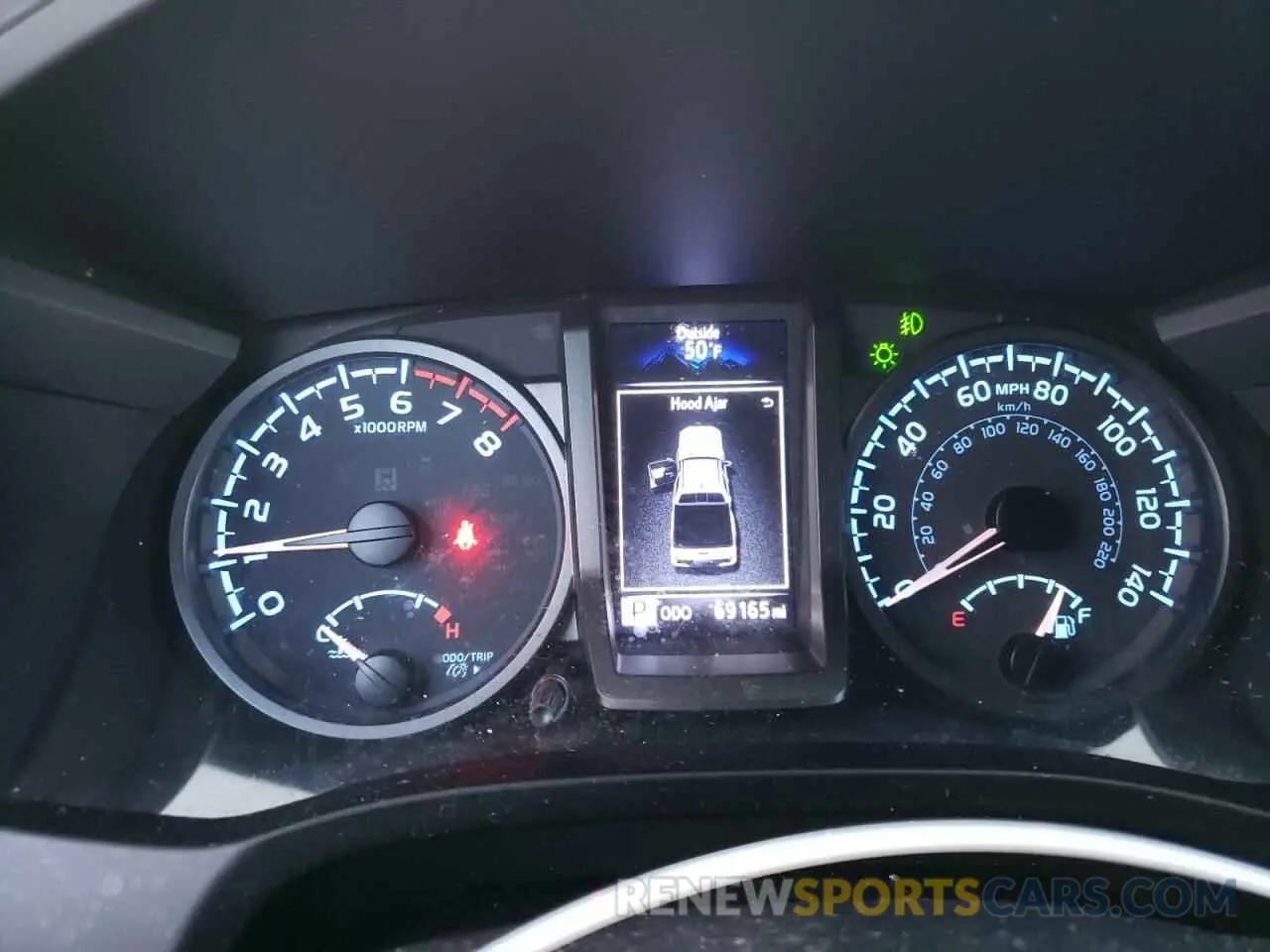9 Фотография поврежденного автомобиля 3TMCZ5AN8MM420554 TOYOTA TACOMA 2021