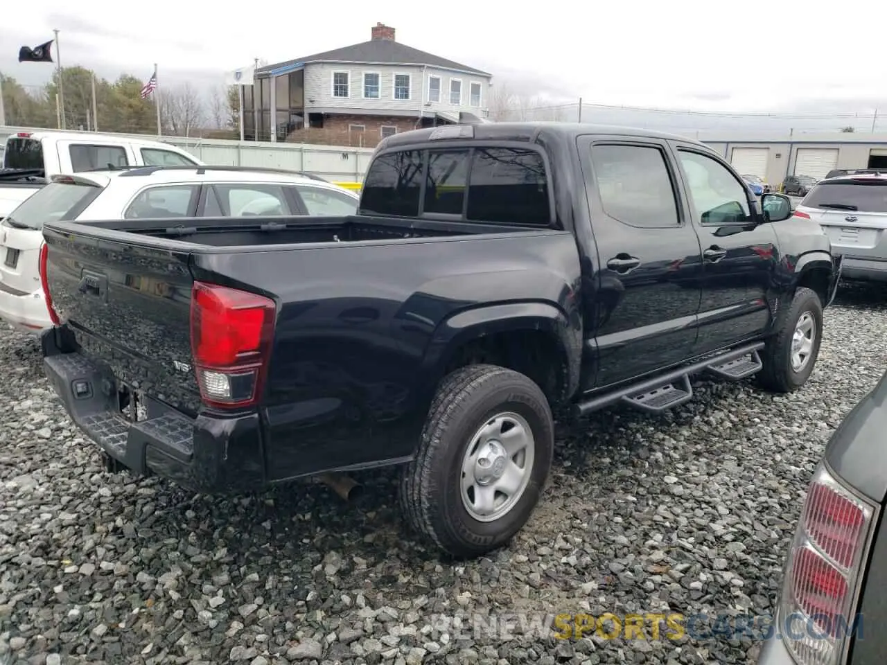 3 Фотография поврежденного автомобиля 3TMCZ5AN8MM448550 TOYOTA TACOMA 2021