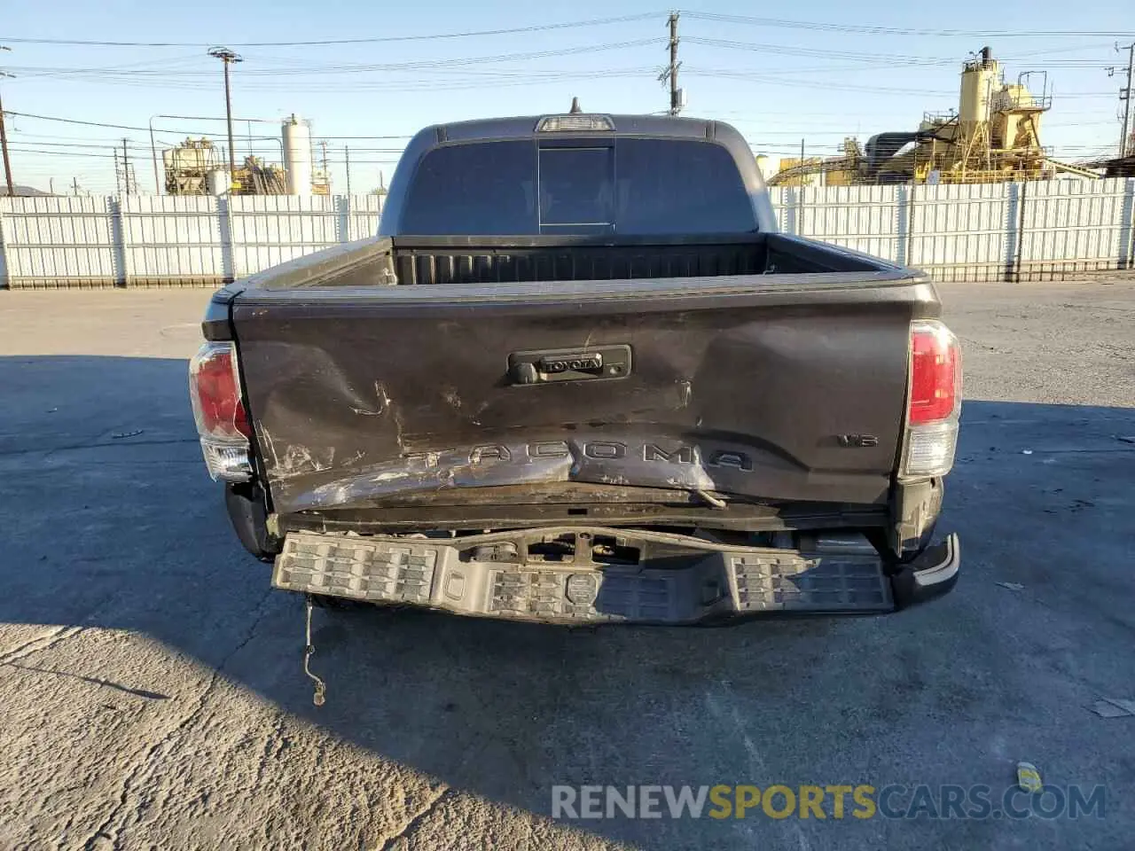 6 Photograph of a damaged car 3TMCZ5AN8MM453084 TOYOTA TACOMA 2021