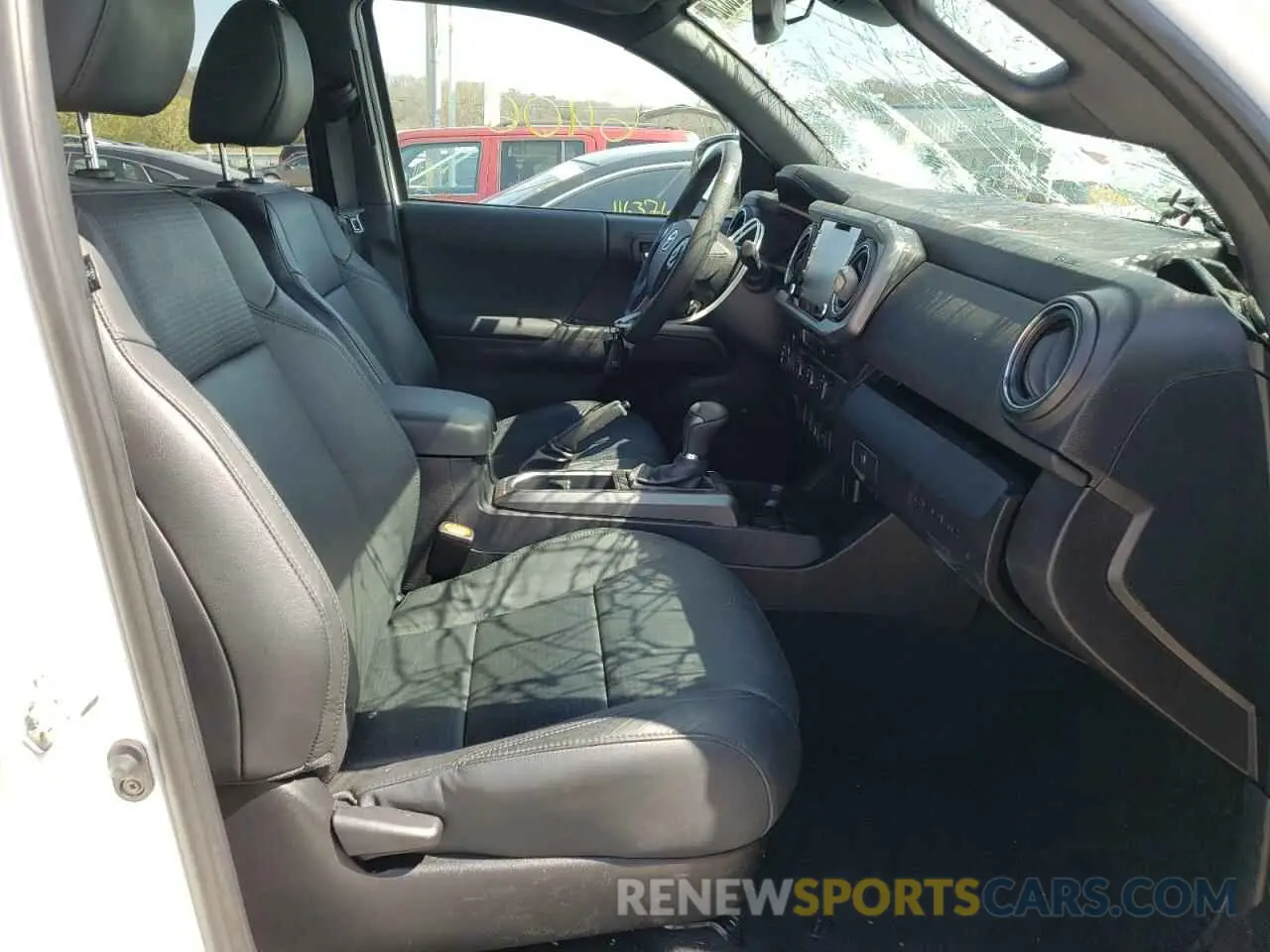 5 Photograph of a damaged car 3TMCZ5AN9MM415489 TOYOTA TACOMA 2021