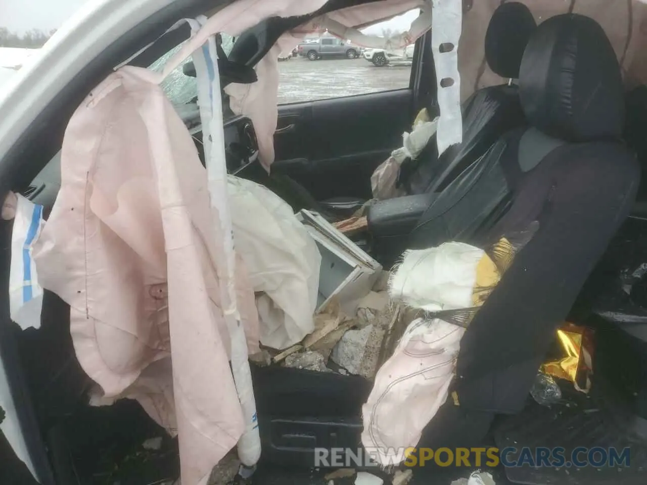 7 Photograph of a damaged car 3TMCZ5AN9MM420434 TOYOTA TACOMA 2021