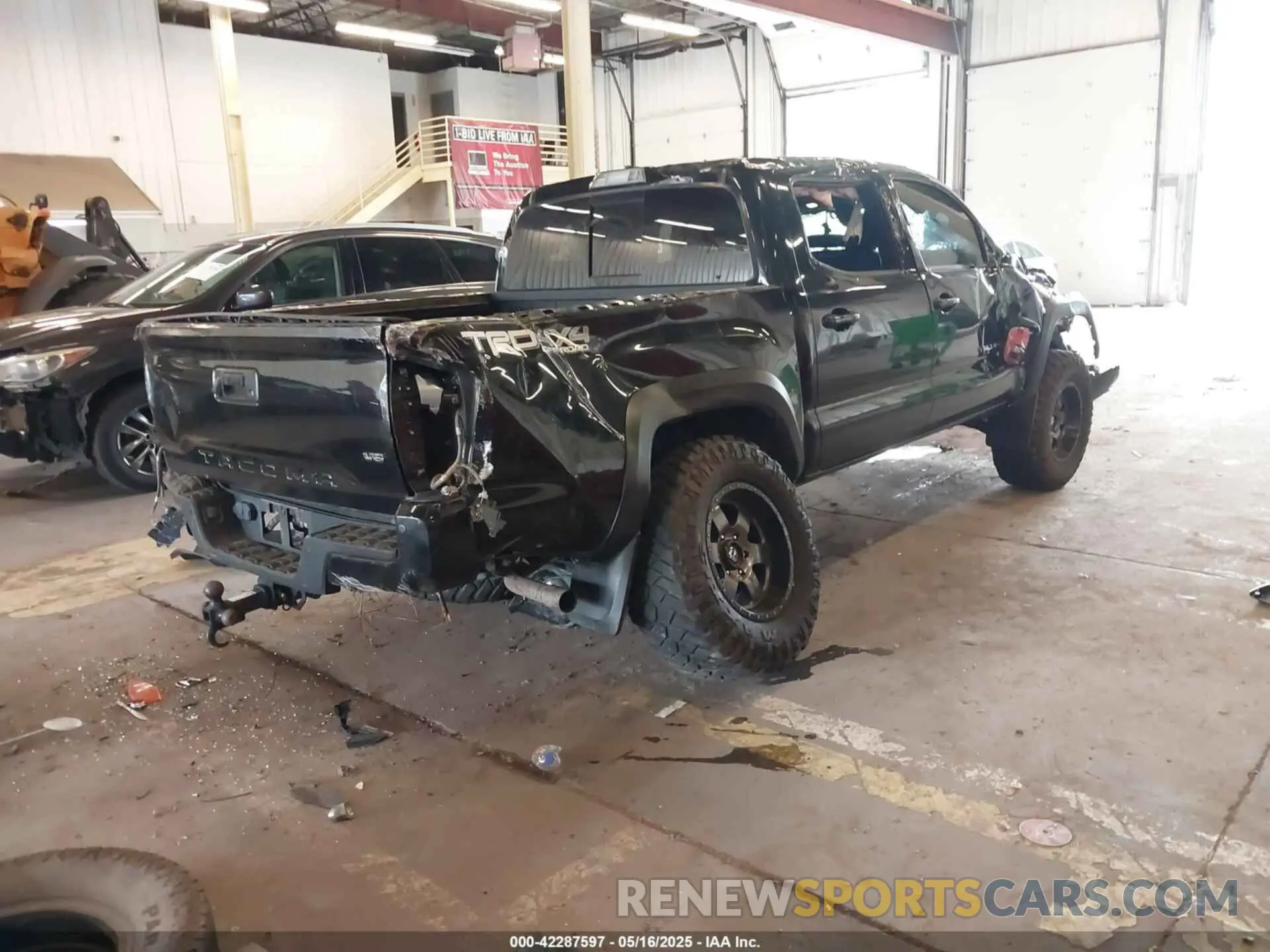 4 Photograph of a damaged car 3TMCZ5ANXMM370093 TOYOTA TACOMA 2021