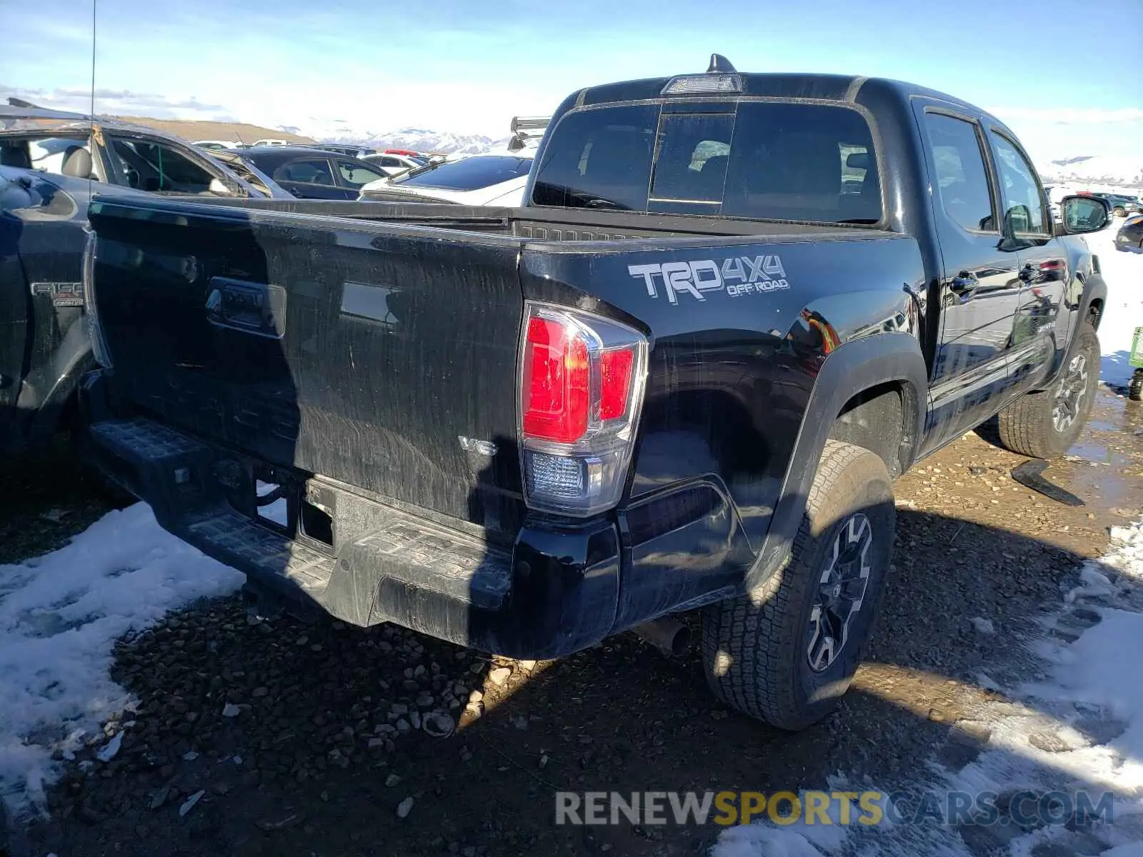 4 Photograph of a damaged car 3TMCZ5ANXMM392546 TOYOTA TACOMA 2021