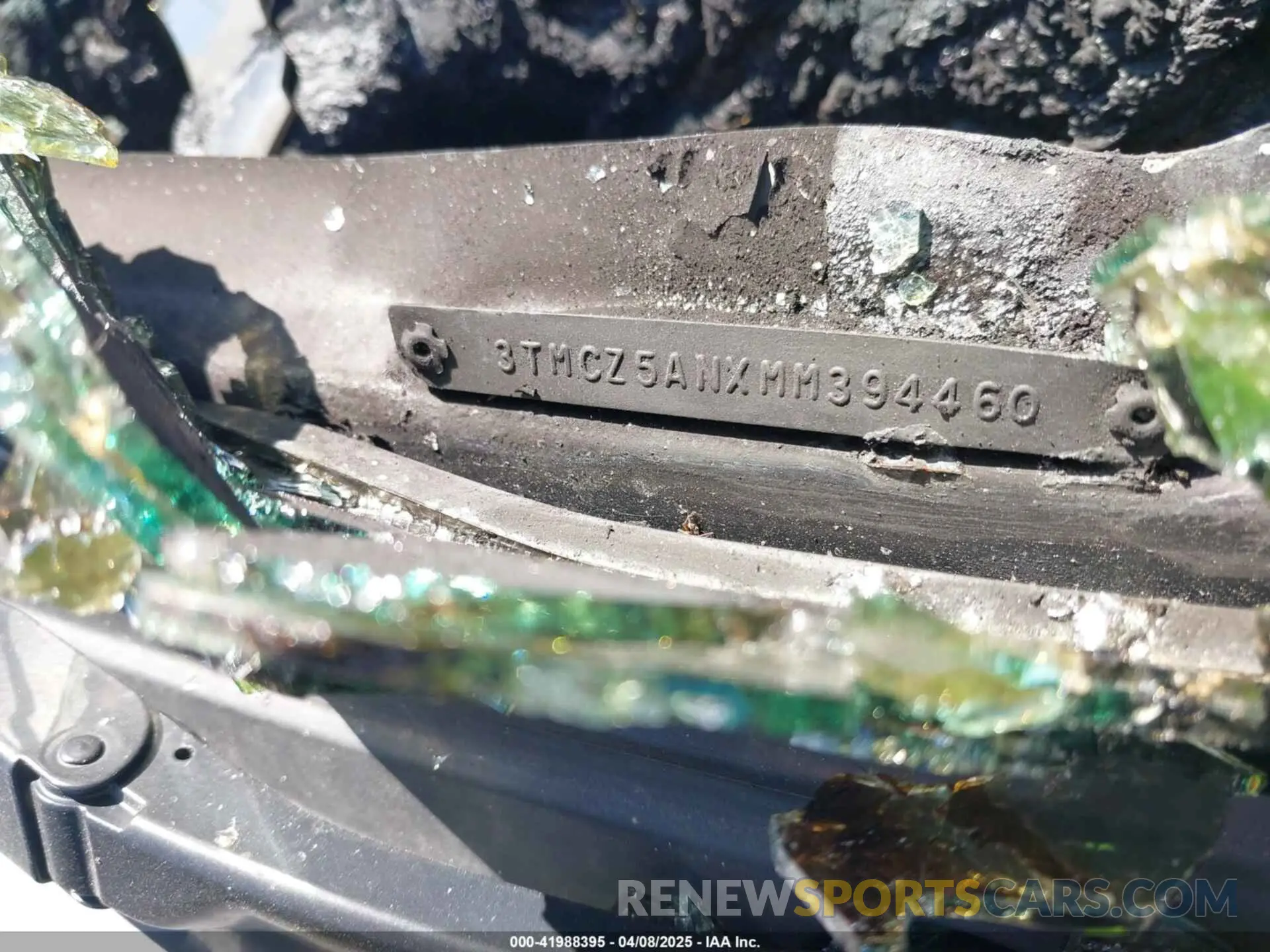 9 Photograph of a damaged car 3TMCZ5ANXMM394460 TOYOTA TACOMA 2021
