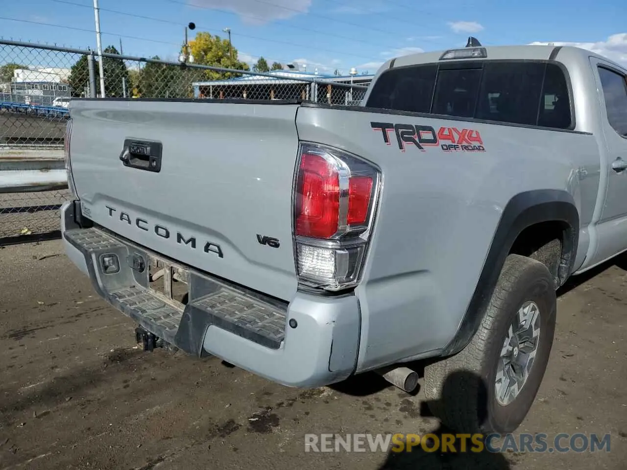 9 Photograph of a damaged car 3TMDZ5BN0MM108764 TOYOTA TACOMA 2021