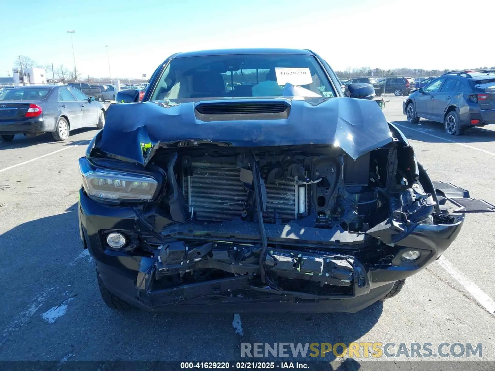 13 Photograph of a damaged car 3TMDZ5BN4MM117564 TOYOTA TACOMA 2021