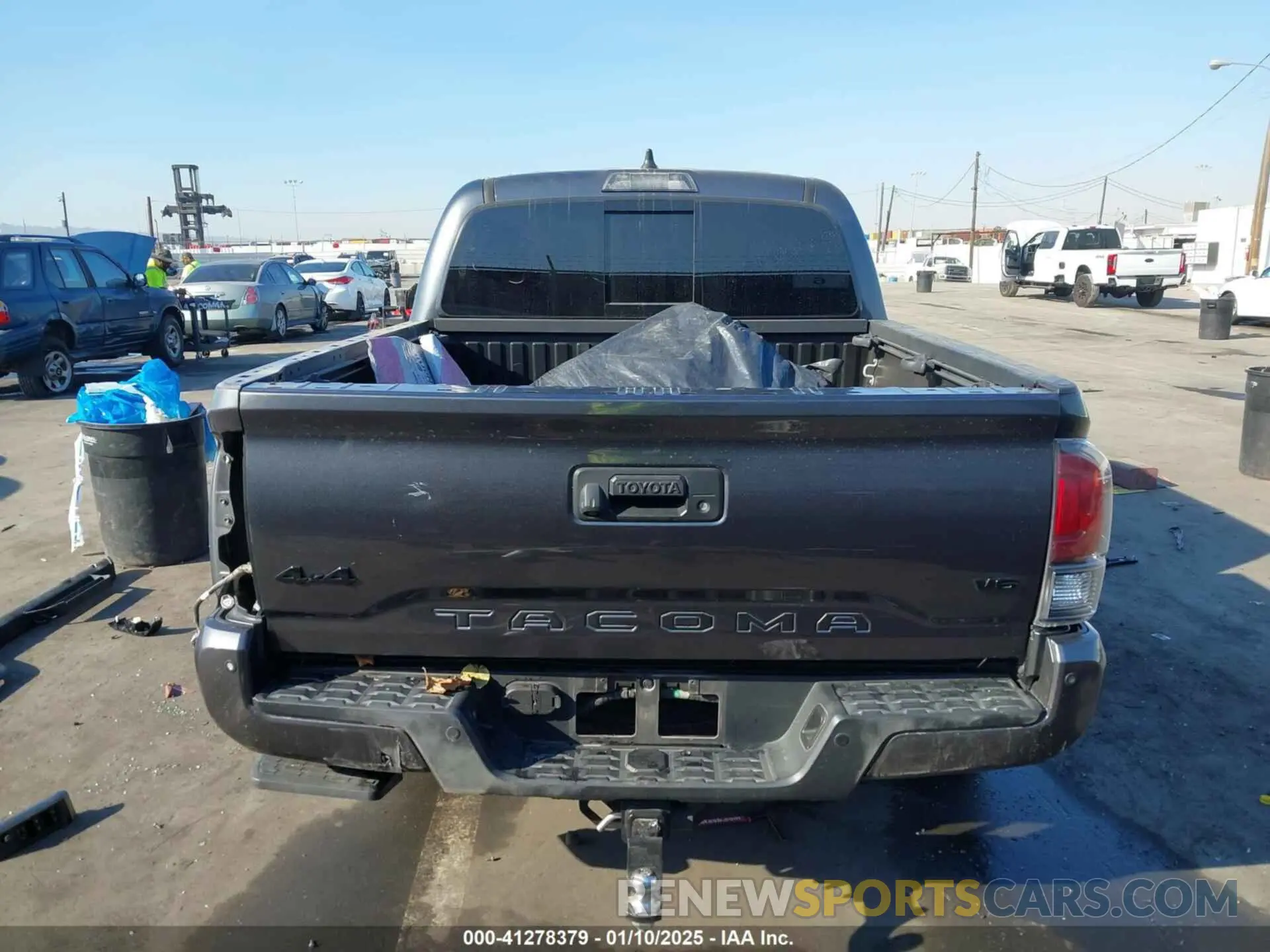 17 Photograph of a damaged car 3TMGZ5AN3MM395905 TOYOTA TACOMA 2021