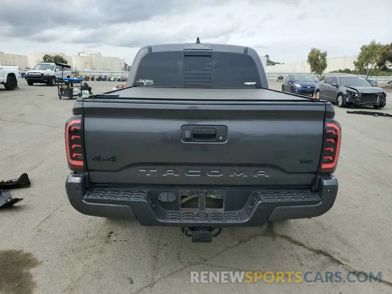 6 Photograph of a damaged car 3TMGZ5AN6MM417704 TOYOTA TACOMA 2021