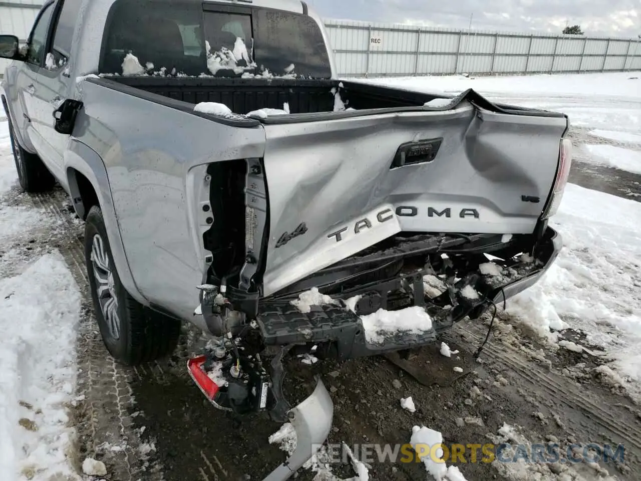 10 Фотография поврежденного автомобиля 3TMGZ5ANXMM376042 TOYOTA TACOMA 2021