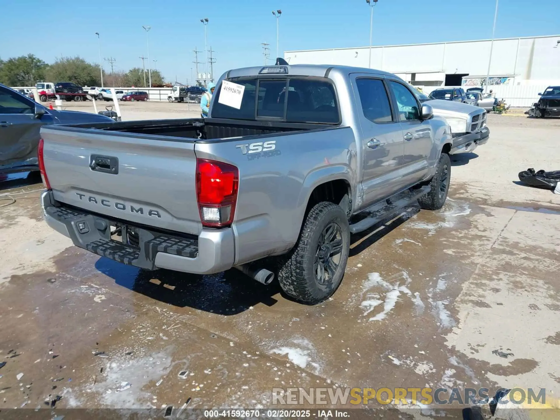 4 Фотография поврежденного автомобиля 3TYAX5GN0MT020061 TOYOTA TACOMA 2021