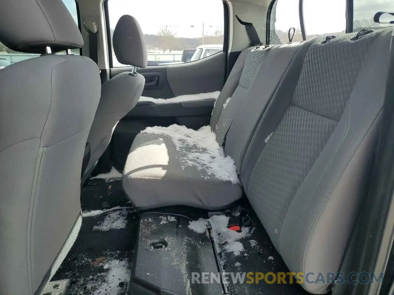 10 Фотография поврежденного автомобиля 3TYAX5GN0MT022828 TOYOTA TACOMA 2021
