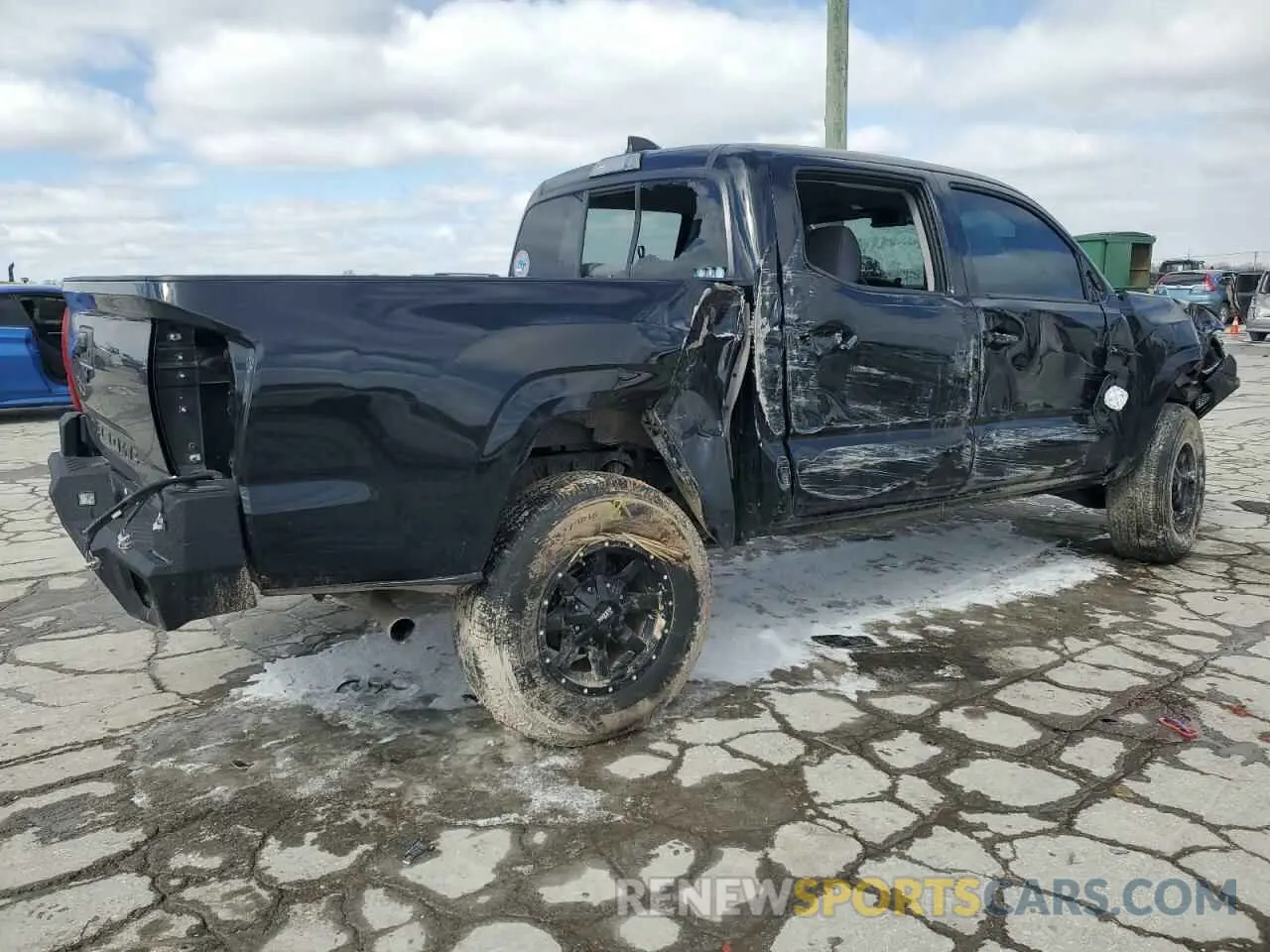 3 Фотография поврежденного автомобиля 3TYAX5GN0MT022828 TOYOTA TACOMA 2021