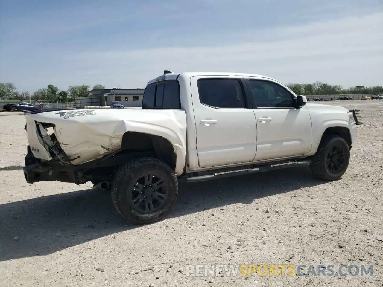 3 Photograph of a damaged car 3TYAX5GN1MT017458 TOYOTA TACOMA 2021