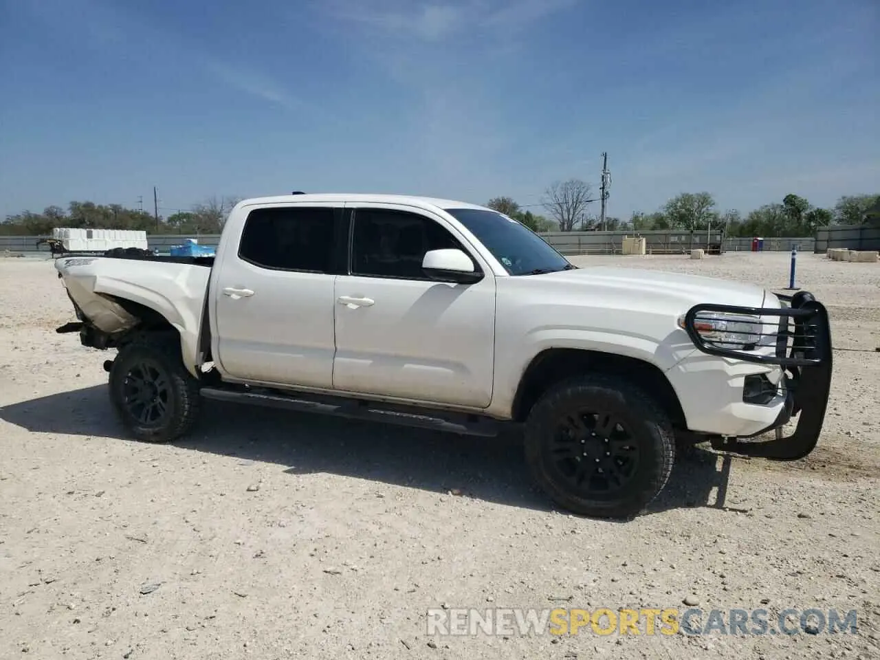 4 Photograph of a damaged car 3TYAX5GN1MT017458 TOYOTA TACOMA 2021