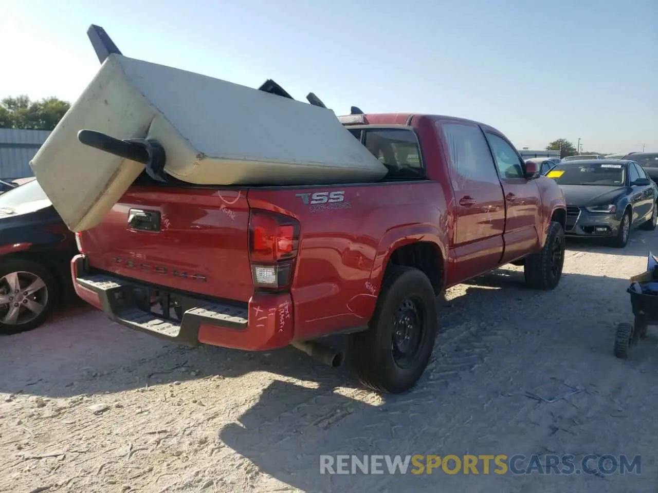 4 Photograph of a damaged car 3TYAX5GN5MT012781 TOYOTA TACOMA 2021