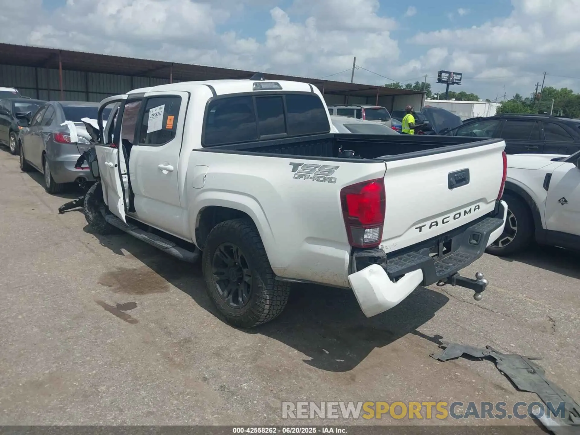 3 Фотография поврежденного автомобиля 3TYAX5GN7MT013575 TOYOTA TACOMA 2021