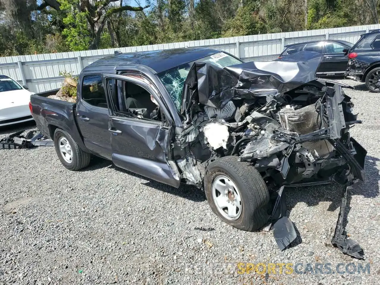 4 Photograph of a damaged car 3TYAX5GN7MT019859 TOYOTA TACOMA 2021