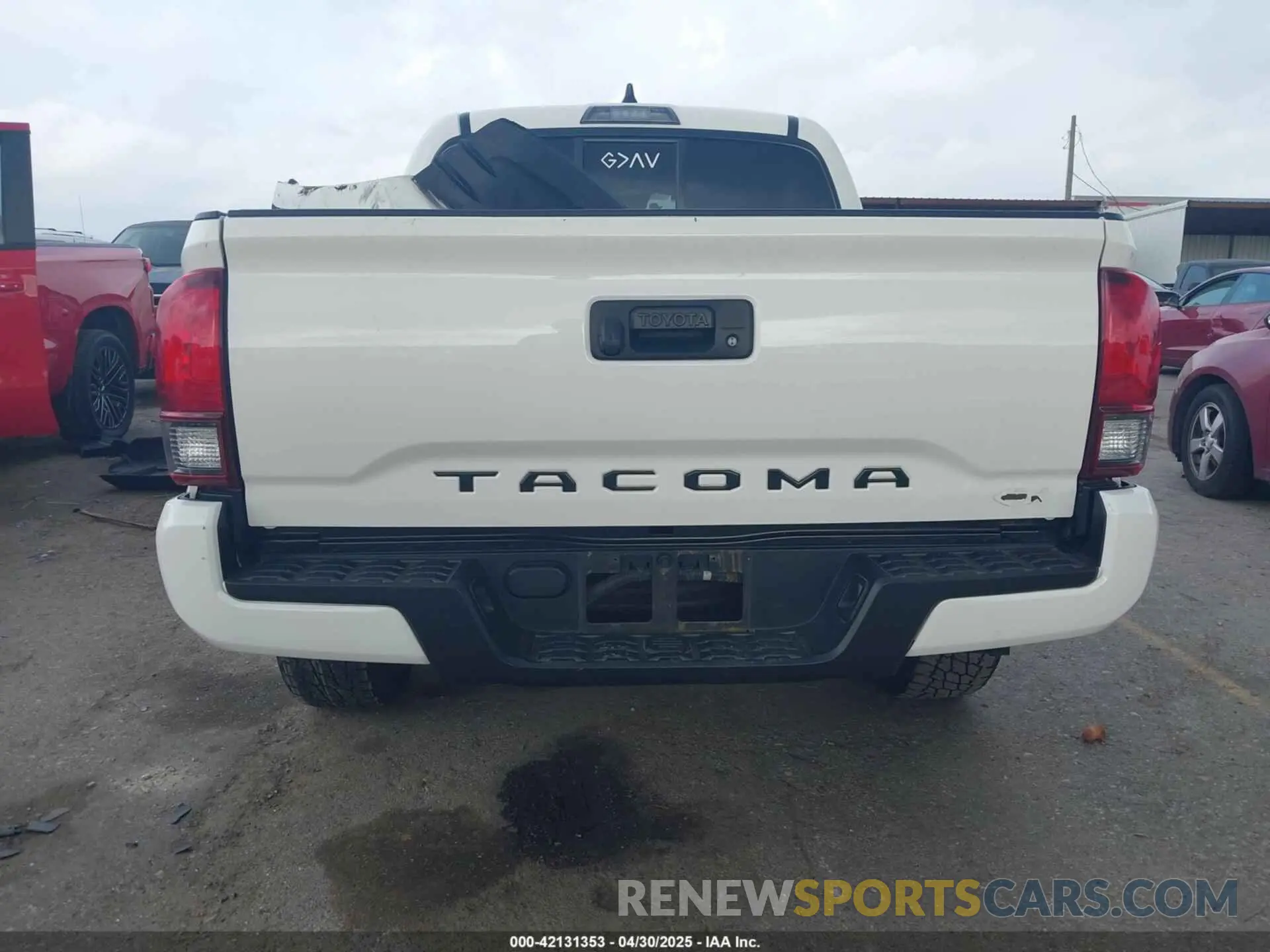 16 Photograph of a damaged car 3TYAX5GN7MT026410 TOYOTA TACOMA 2021