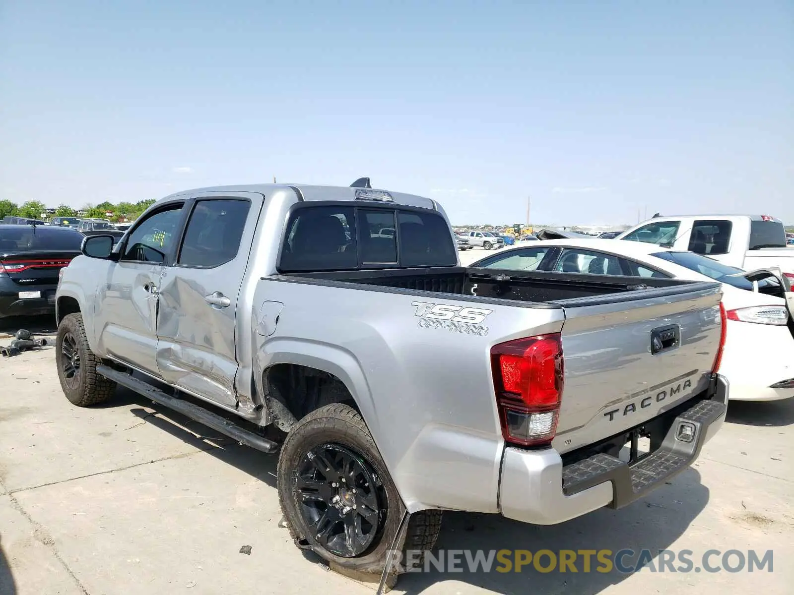 3 Photograph of a damaged car 3TYAX5GN8MT015027 TOYOTA TACOMA 2021