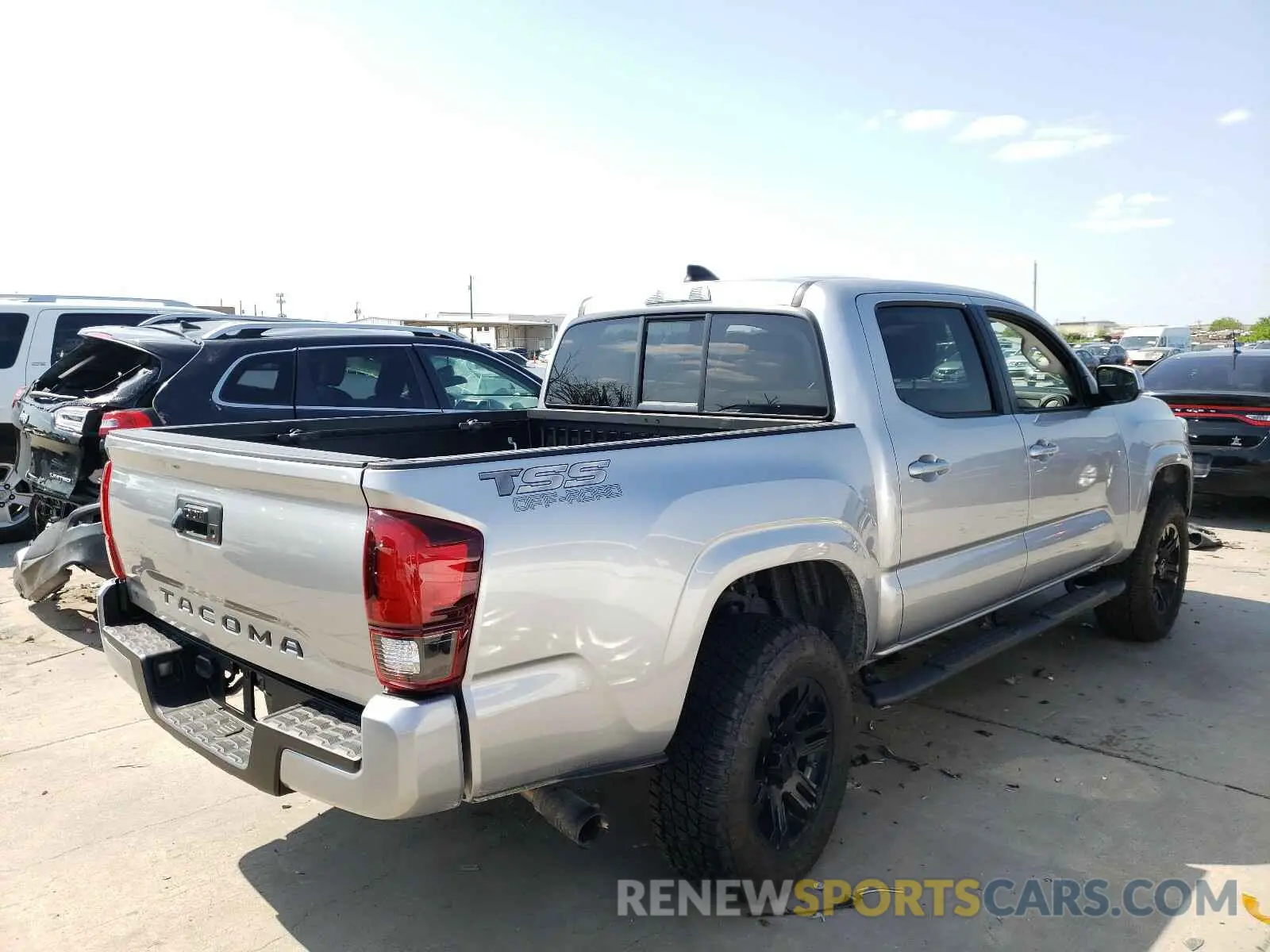 4 Photograph of a damaged car 3TYAX5GN8MT015027 TOYOTA TACOMA 2021