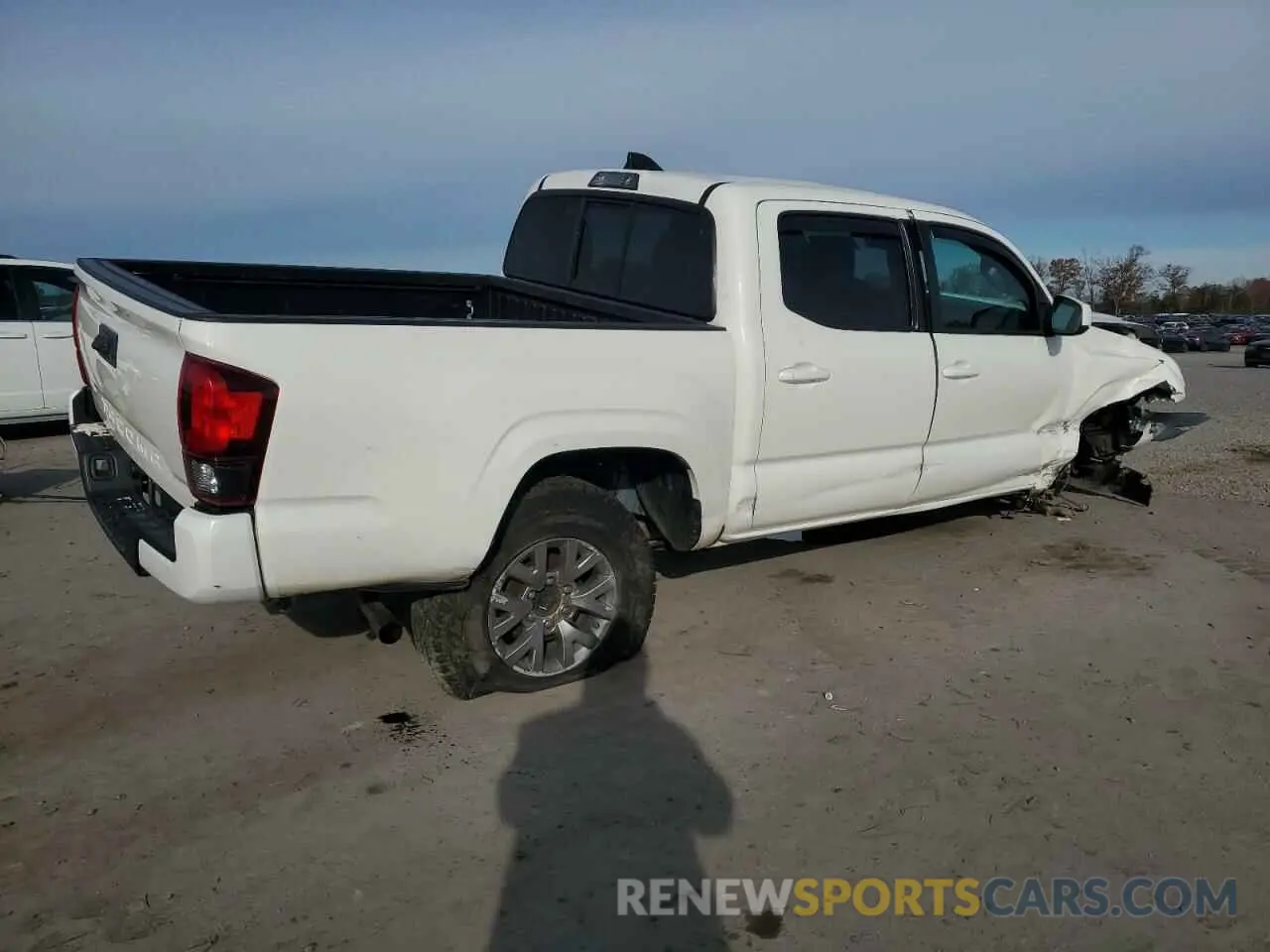 3 Photograph of a damaged car 3TYAX5GN9MT023363 TOYOTA TACOMA 2021