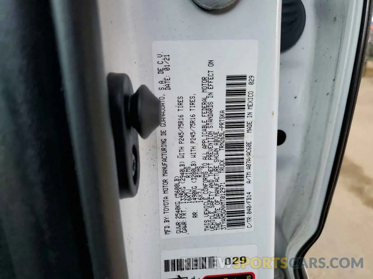 12 Фотография поврежденного автомобиля 3TYAX5GNXMT012971 TOYOTA TACOMA 2021