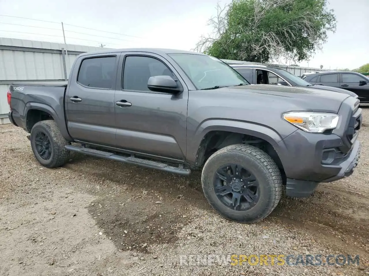 4 Photograph of a damaged car 3TYAX5GNXMT018737 TOYOTA TACOMA 2021