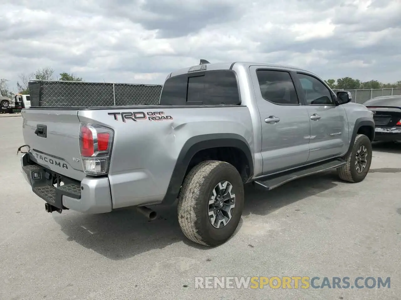 3 Photograph of a damaged car 3TYAZ5CN4MT005157 TOYOTA TACOMA 2021