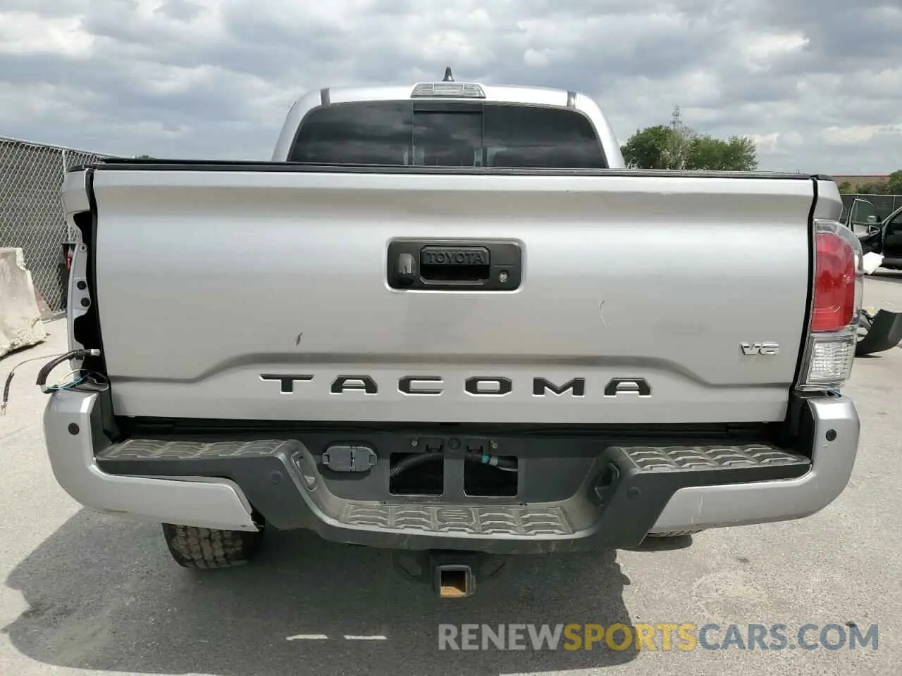6 Photograph of a damaged car 3TYAZ5CN4MT005157 TOYOTA TACOMA 2021