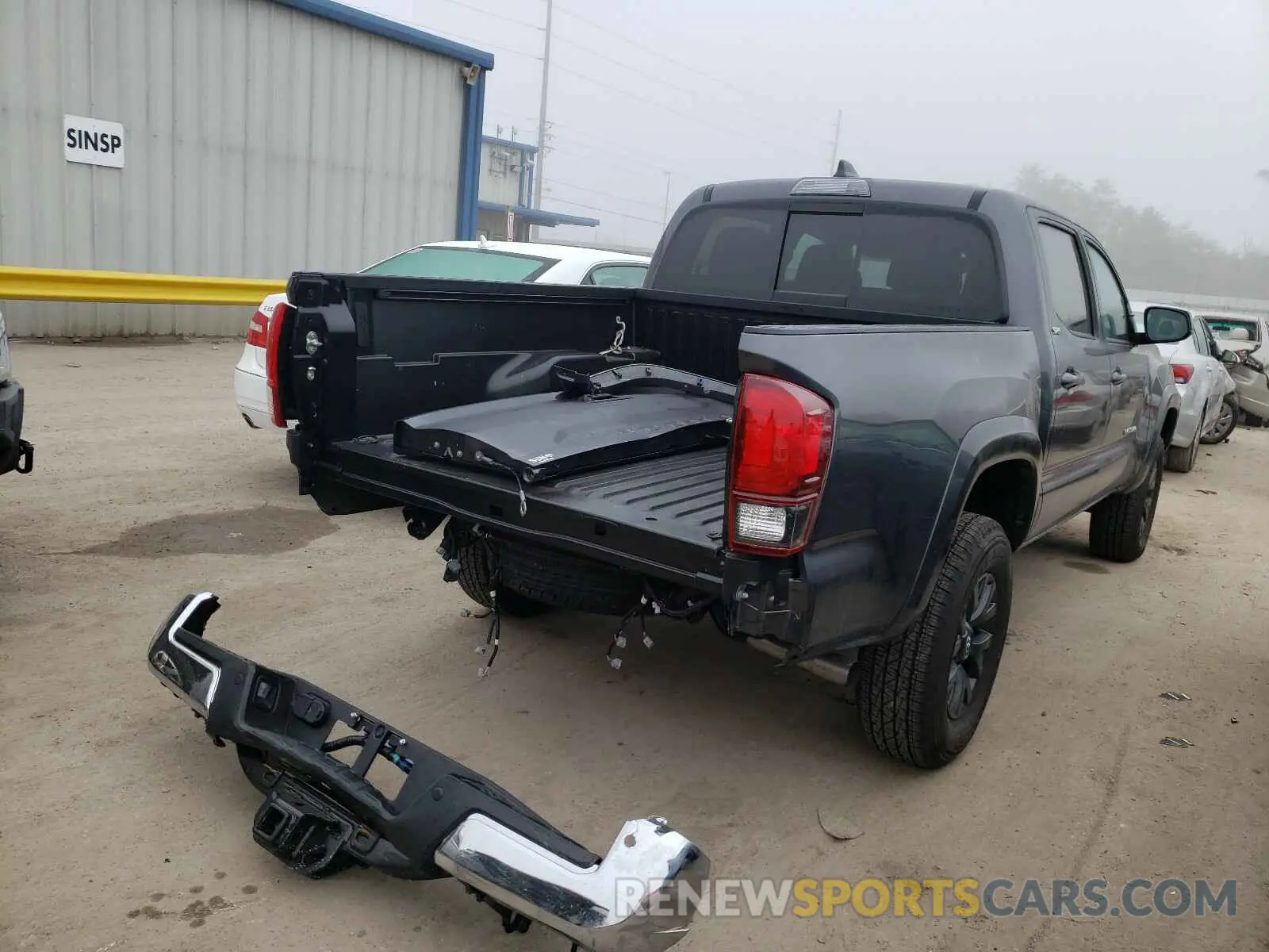 4 Photograph of a damaged car 3TYAZ5CN6MT003426 TOYOTA TACOMA 2021