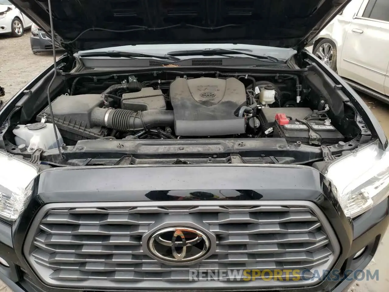 11 Photograph of a damaged car 3TYCZ5AN0MT018547 TOYOTA TACOMA 2021